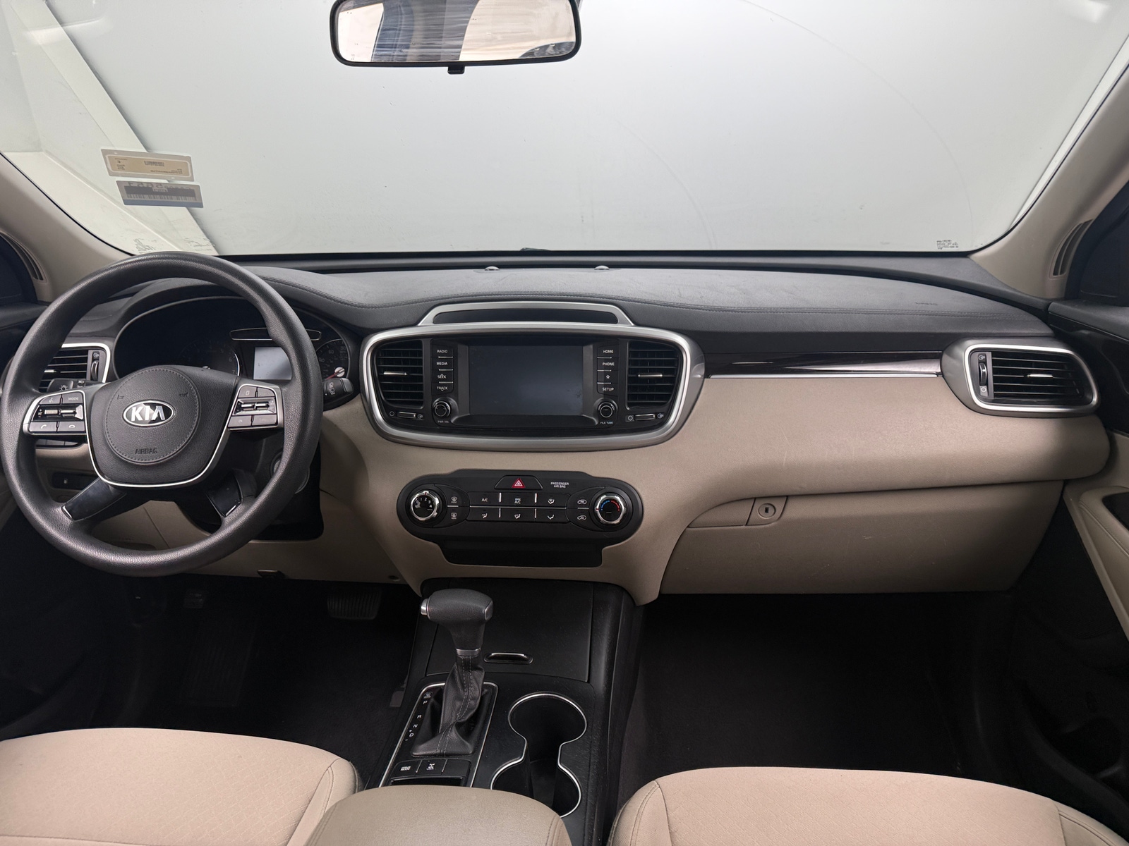 Thumbnail: 2019 Kia Sorento - 3