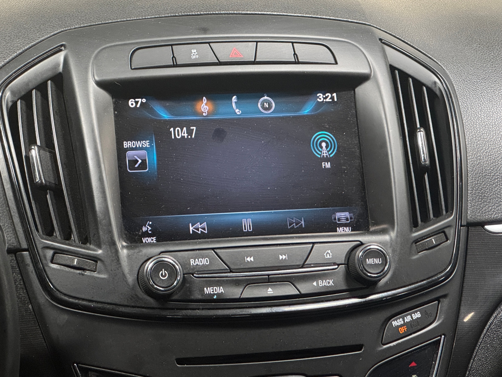 Thumbnail: 2014 Buick Regal - 3