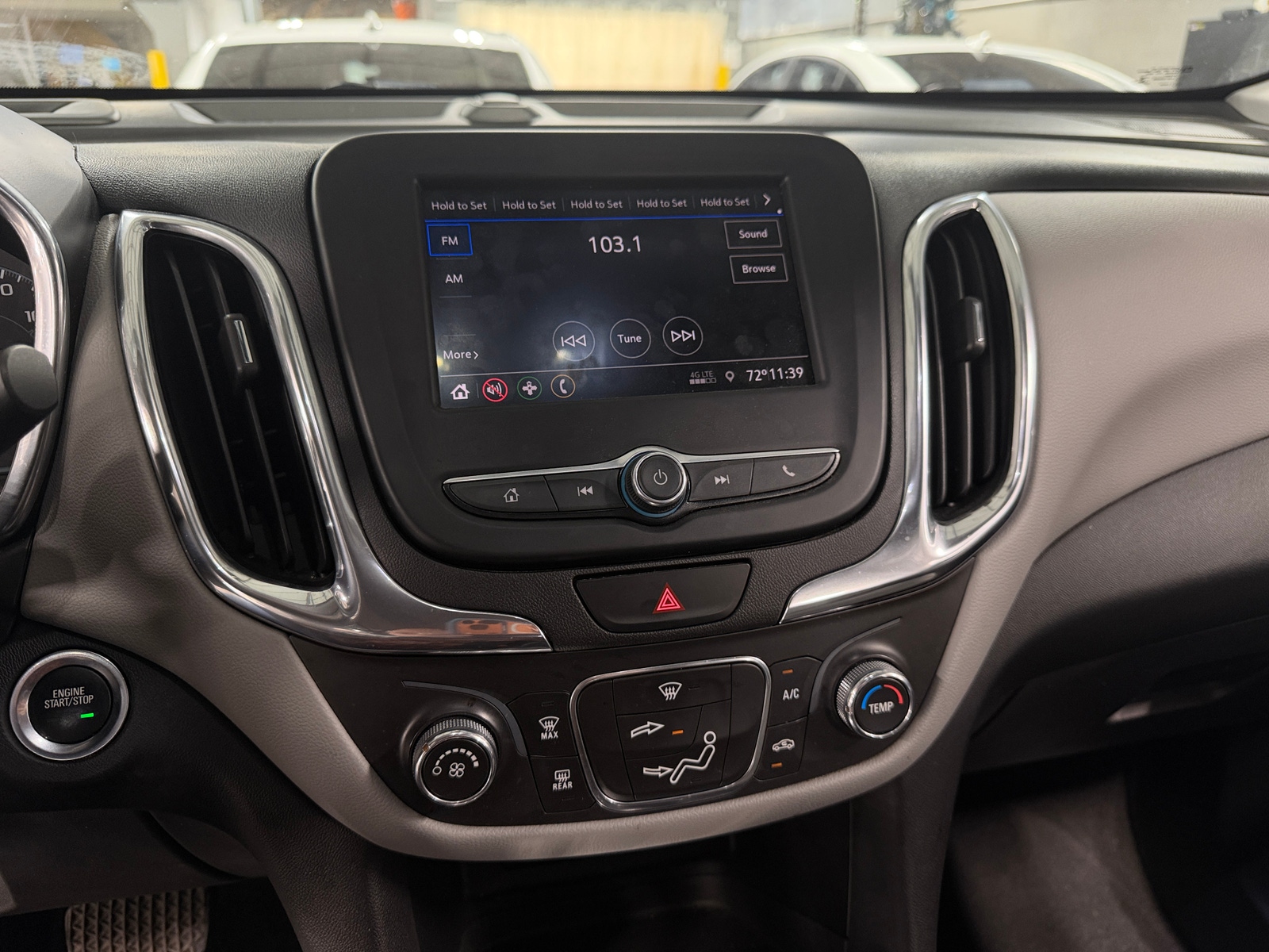 Thumbnail: 2021 Chevrolet Equinox - 4