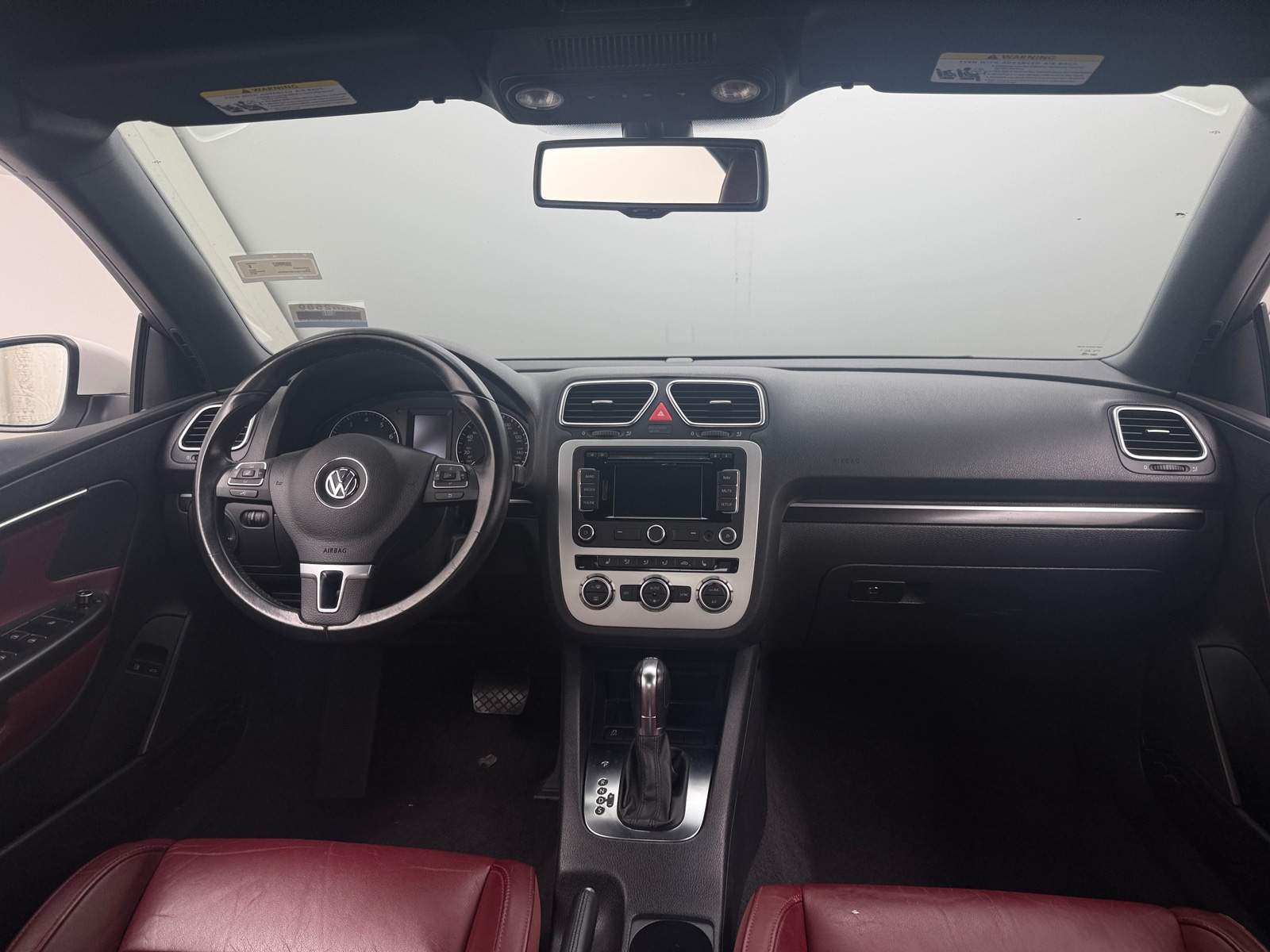 Thumbnail: 2013 Volkswagen Eos - 2
