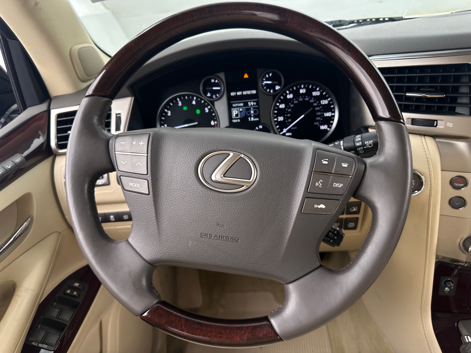 Thumbnail: 2015 Lexus LX - 4