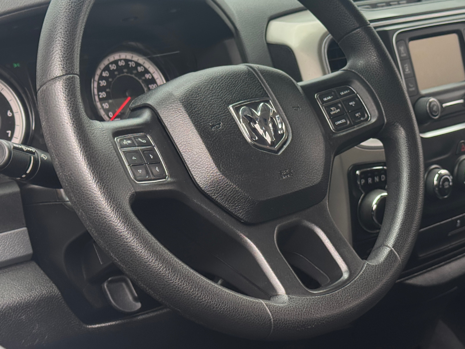 Thumbnail: 2020 RAM 1500 Classic - 5