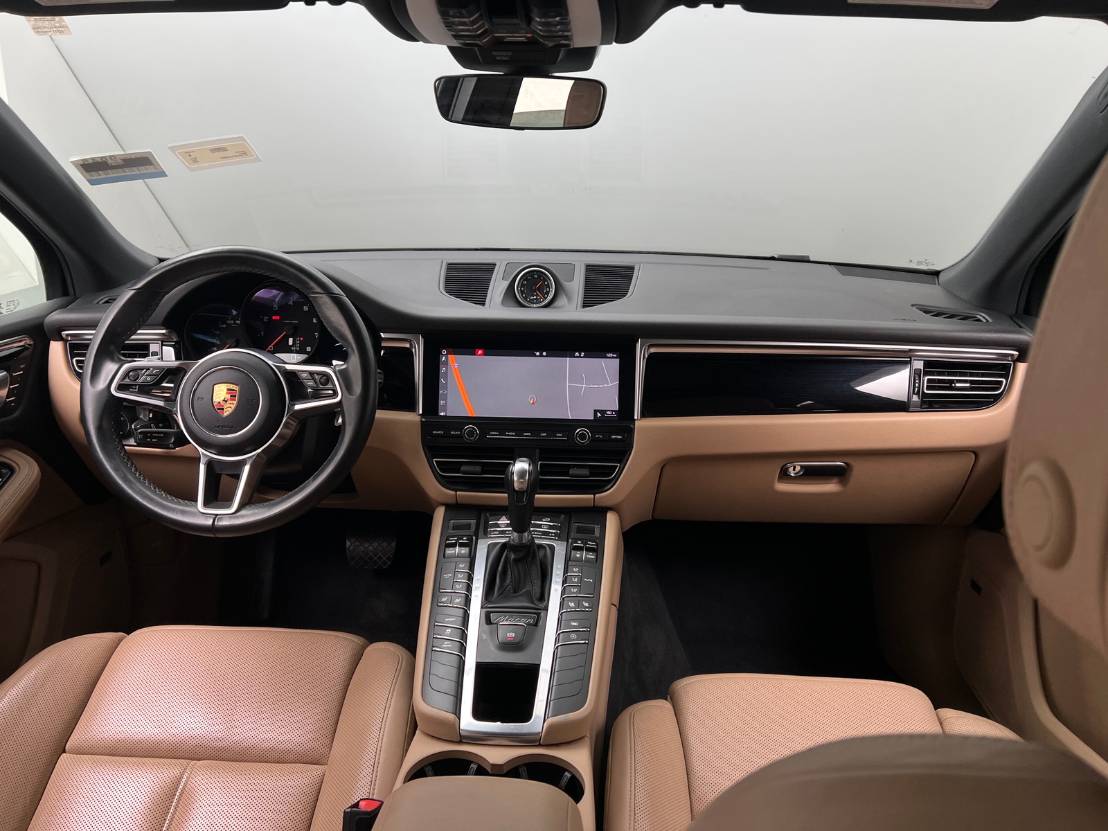 Thumbnail: 2019 Porsche Macan - 2