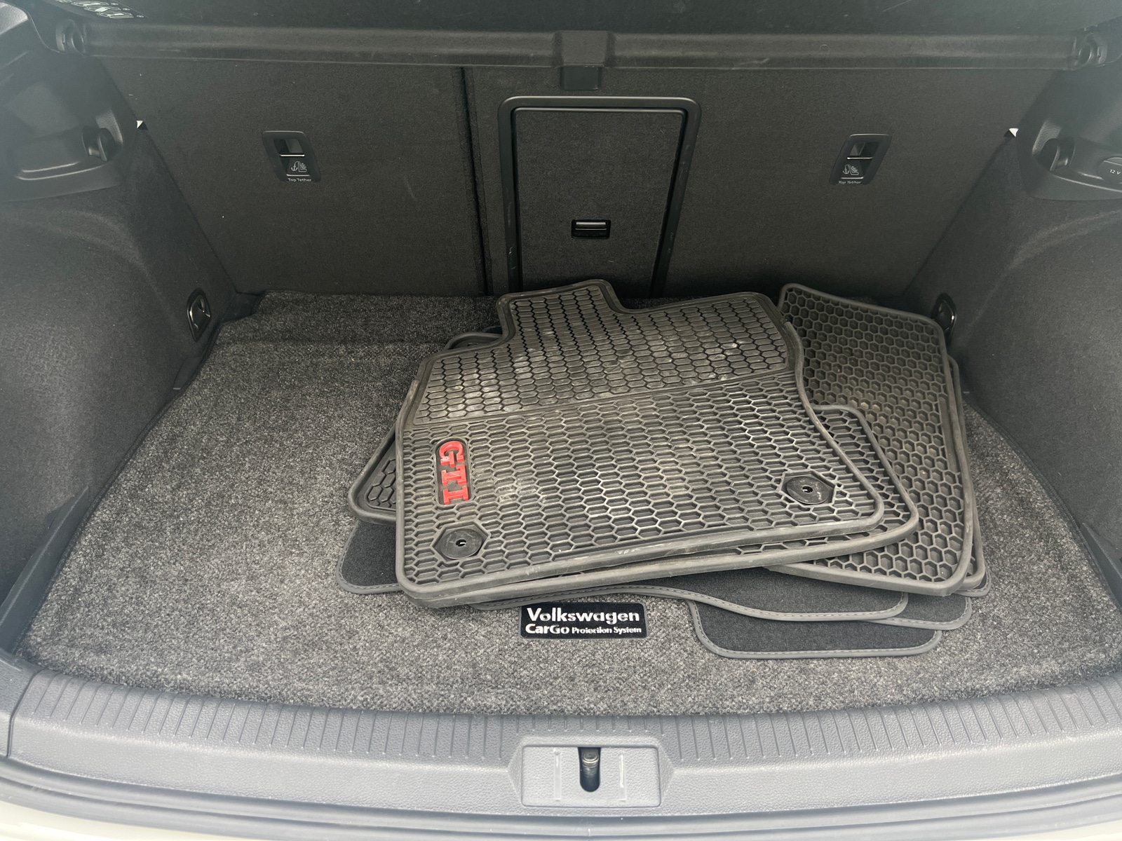 Thumbnail: 2019 Volkswagen Golf - 6