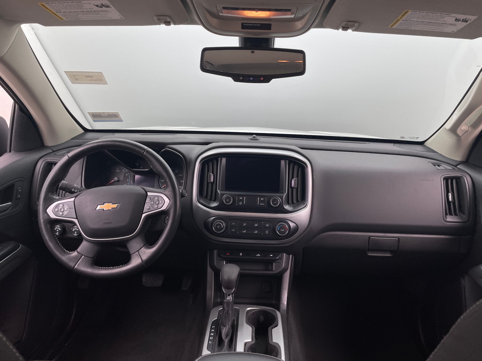 Thumbnail: 2022 Chevrolet Colorado - 3