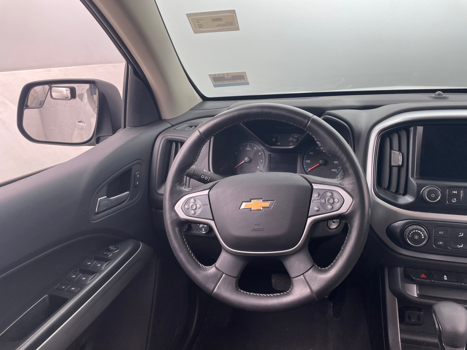 Thumbnail: 2022 Chevrolet Colorado - 5