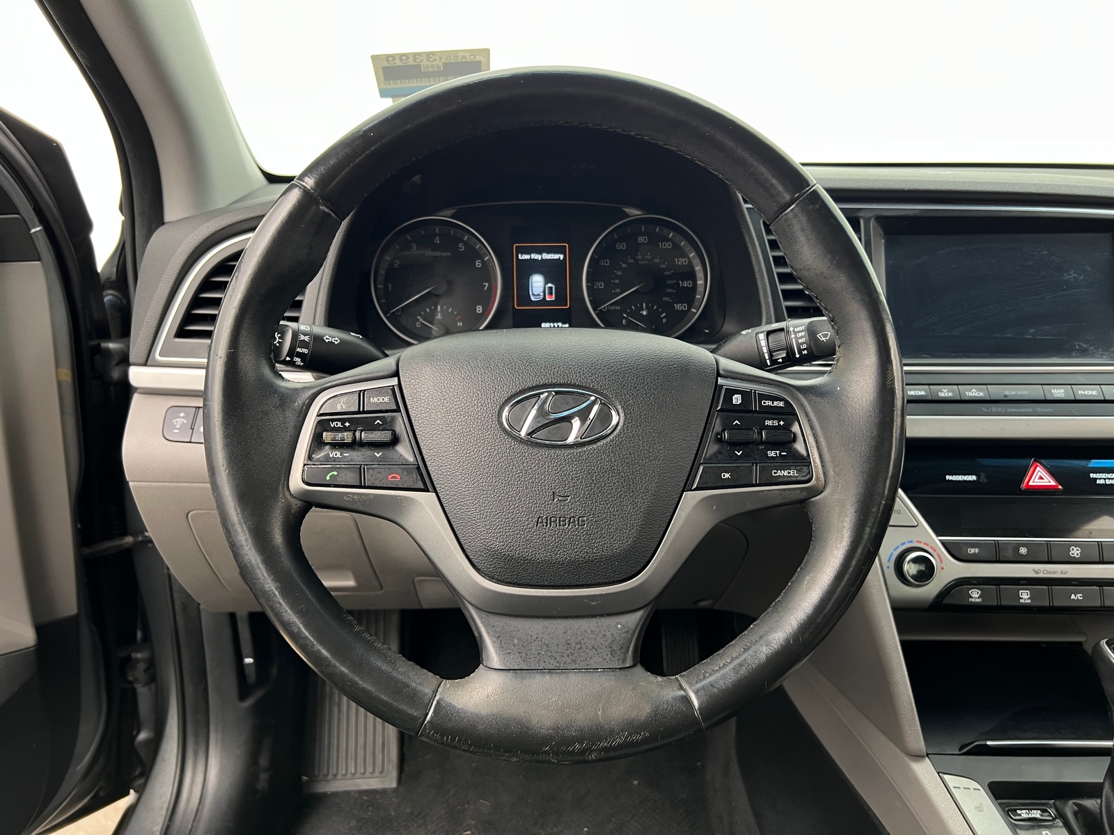 Thumbnail: 2017 Hyundai Elantra - 4