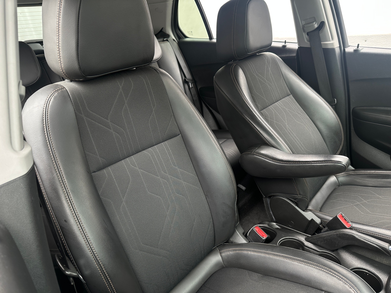 Thumbnail: 2021 Chevrolet Trax - 2