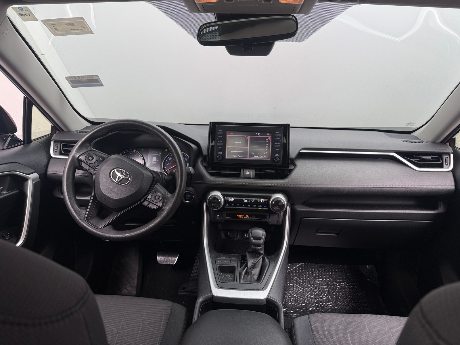 Thumbnail: 2019 Toyota RAV4 - 3