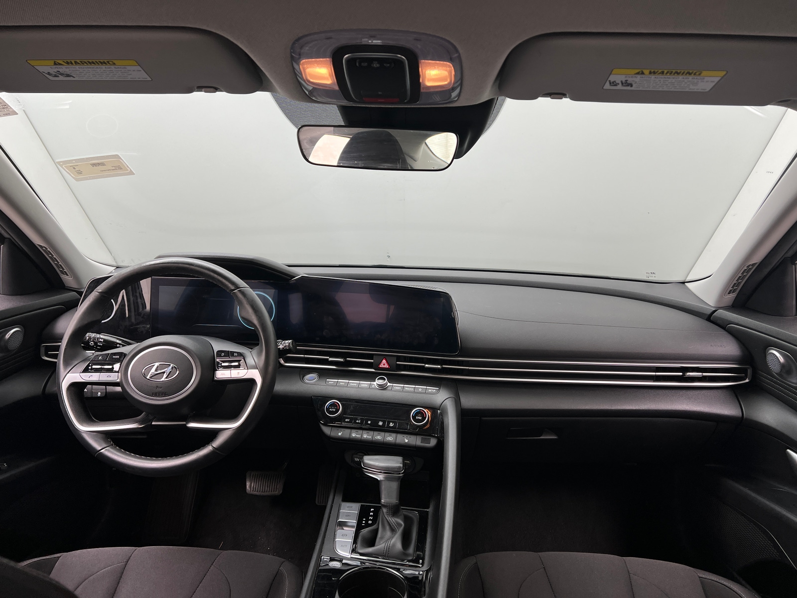 Thumbnail: 2023 Hyundai Elantra - 3
