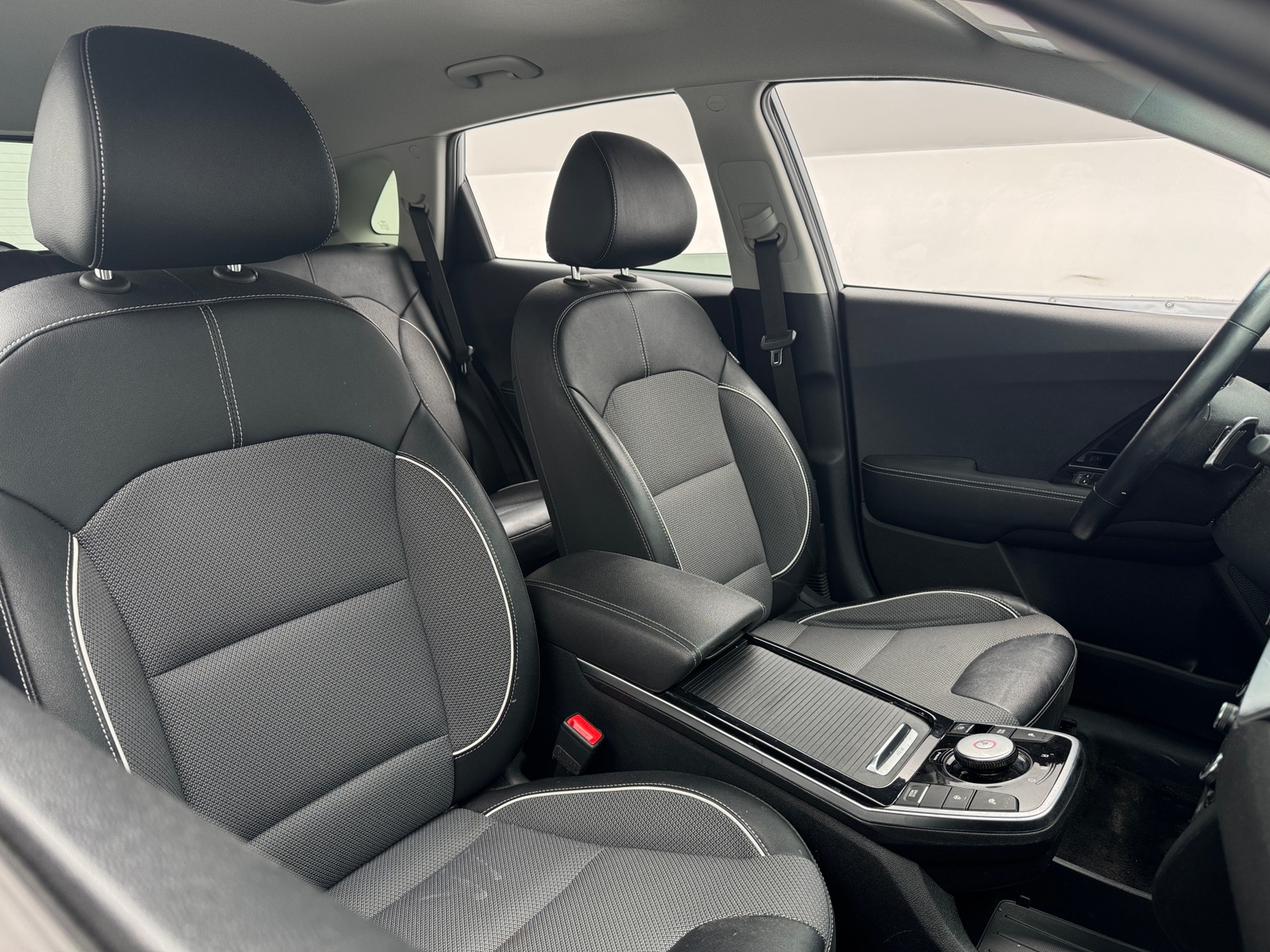 Thumbnail: 2022 Kia Niro - 2