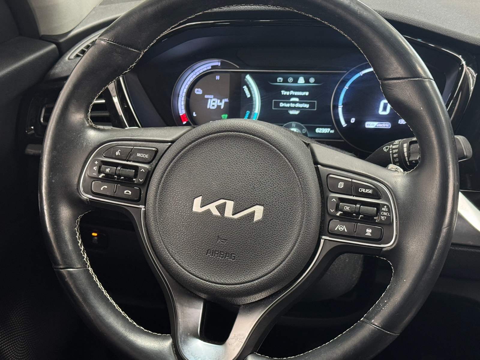Thumbnail: 2022 Kia Niro - 5