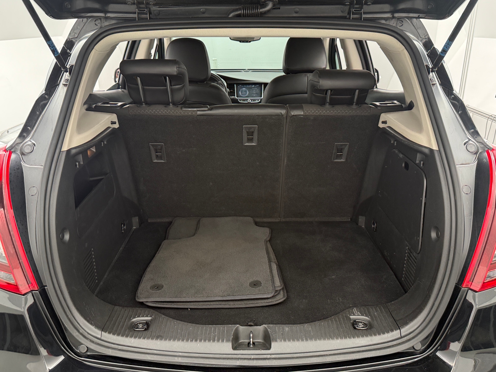 Thumbnail: 2019 Buick Encore - 6
