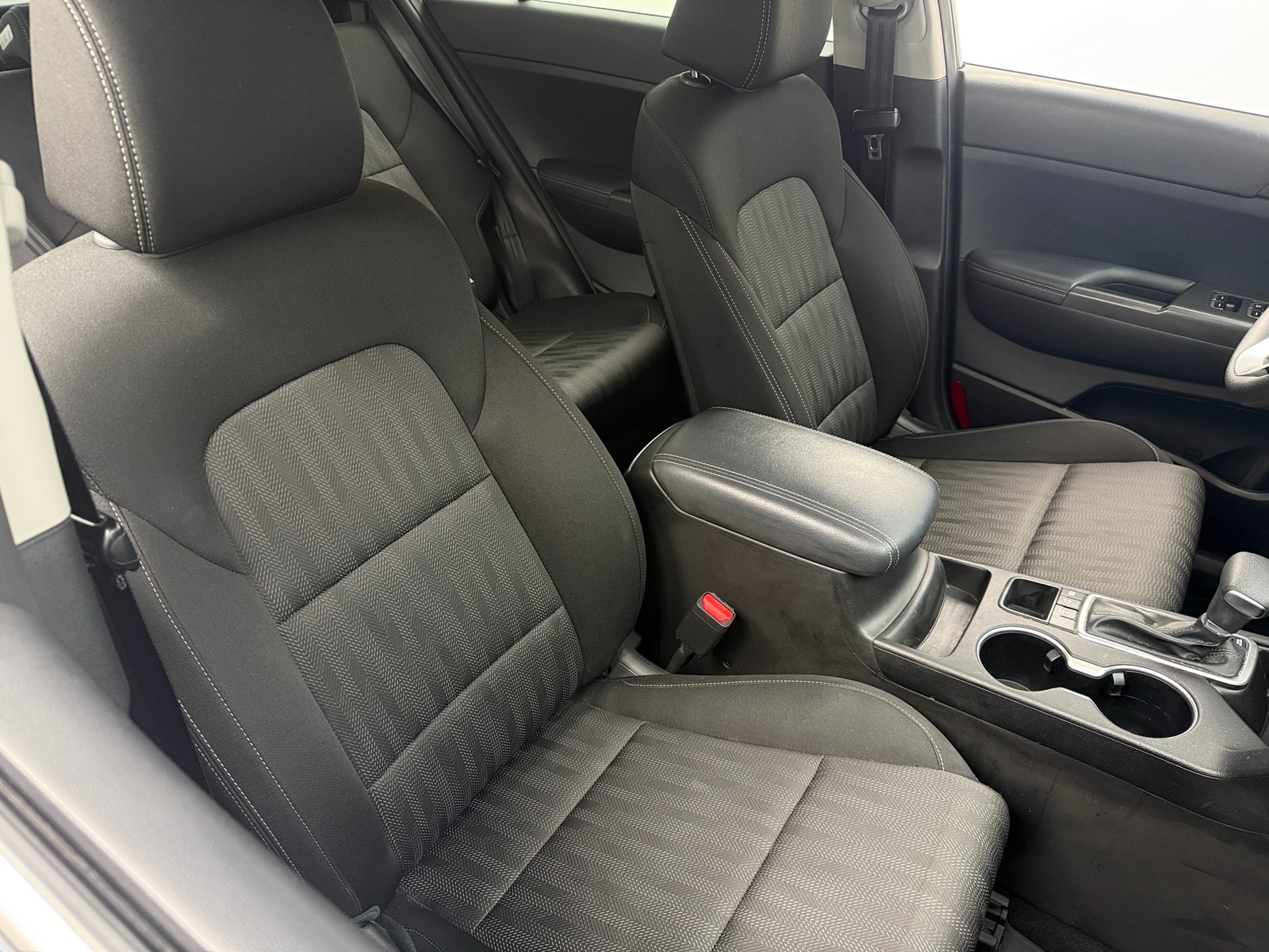 Thumbnail: 2020 Kia Sportage - 2