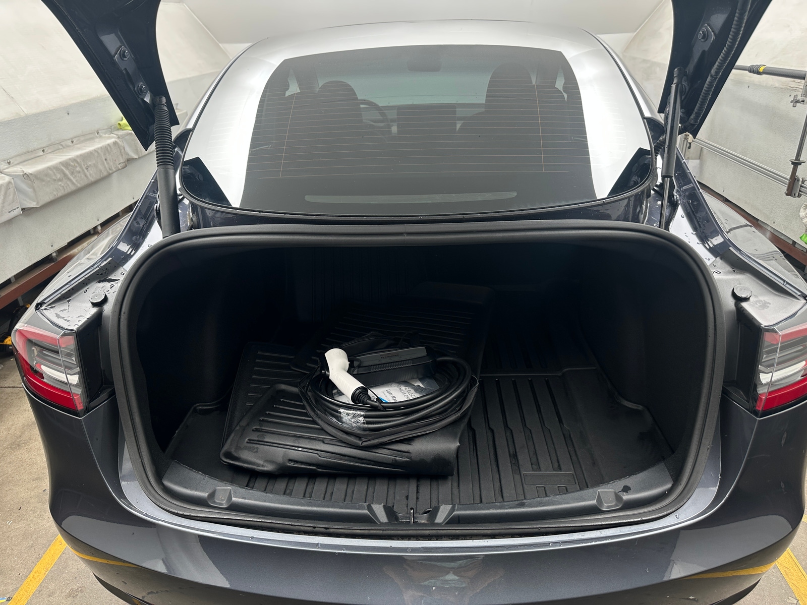 Thumbnail: 2023 Tesla Model 3 - 6
