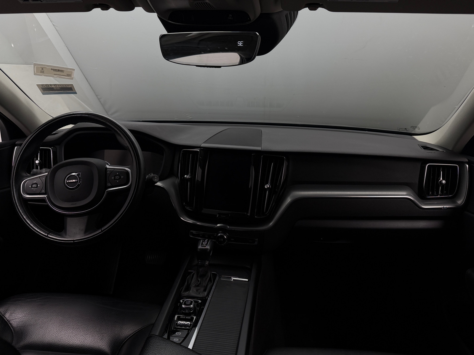 Thumbnail: 2018 Volvo XC60 - 2