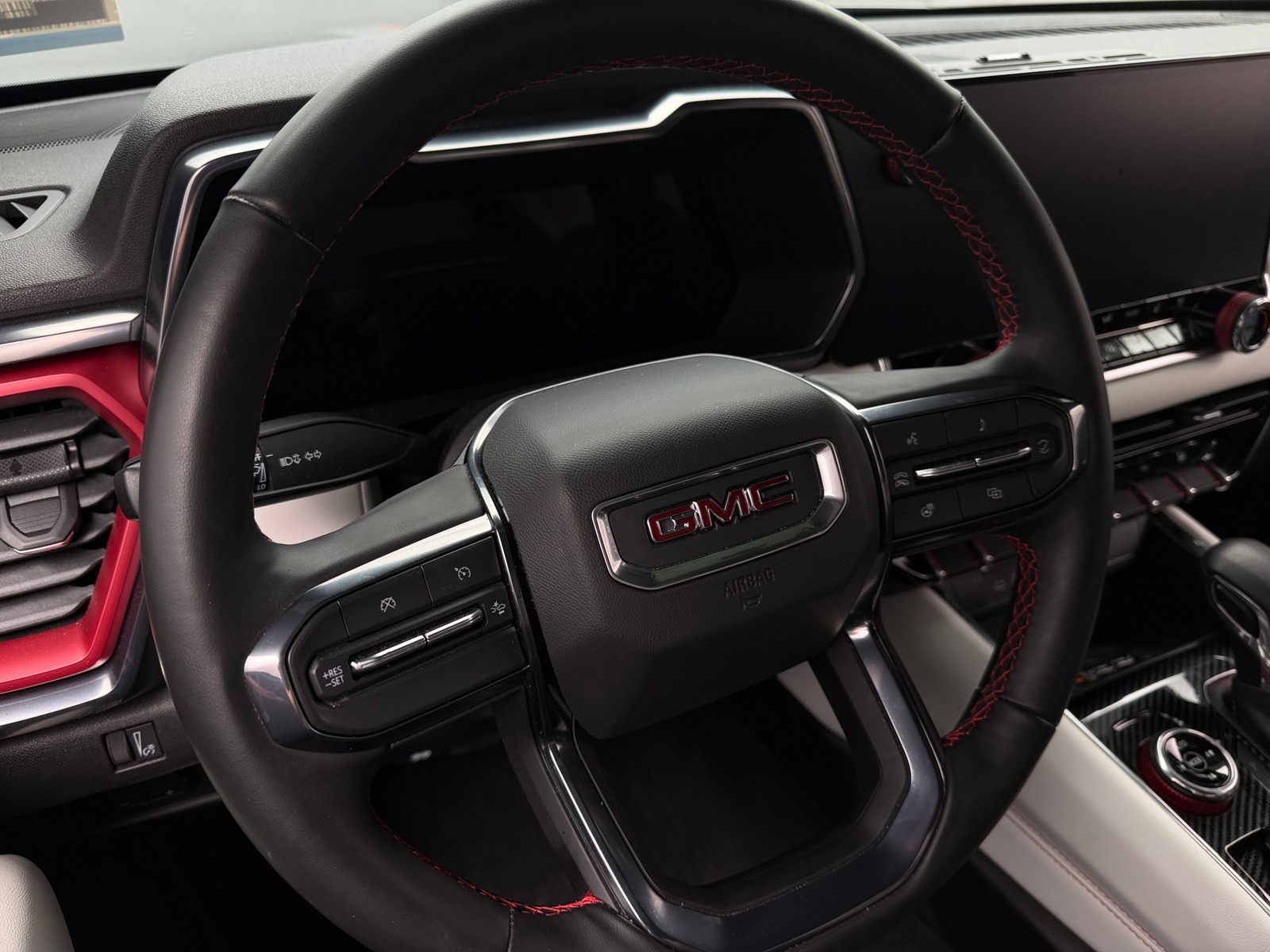 Thumbnail: 2024 GMC Canyon - 5