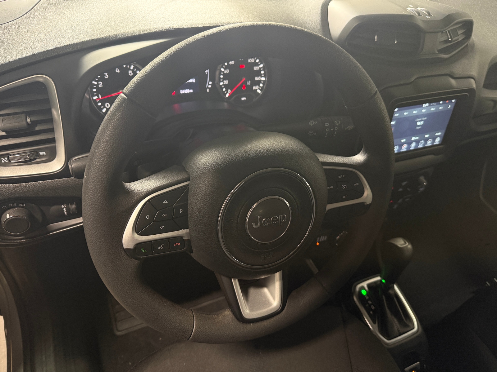 Thumbnail: 2021 Jeep Renegade - 5