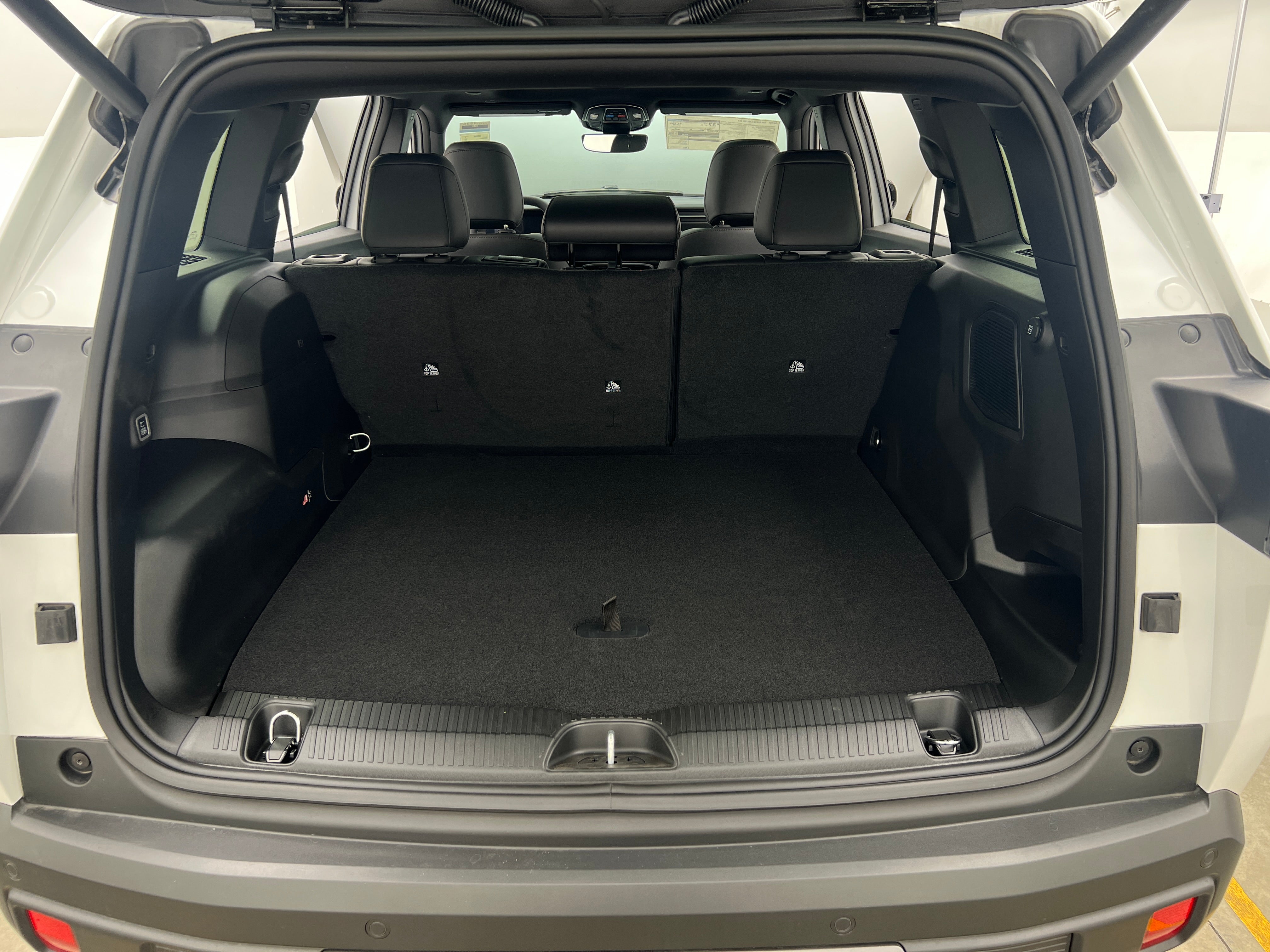 2026 Jeep Cherokee Limited HEV 4X4's photo