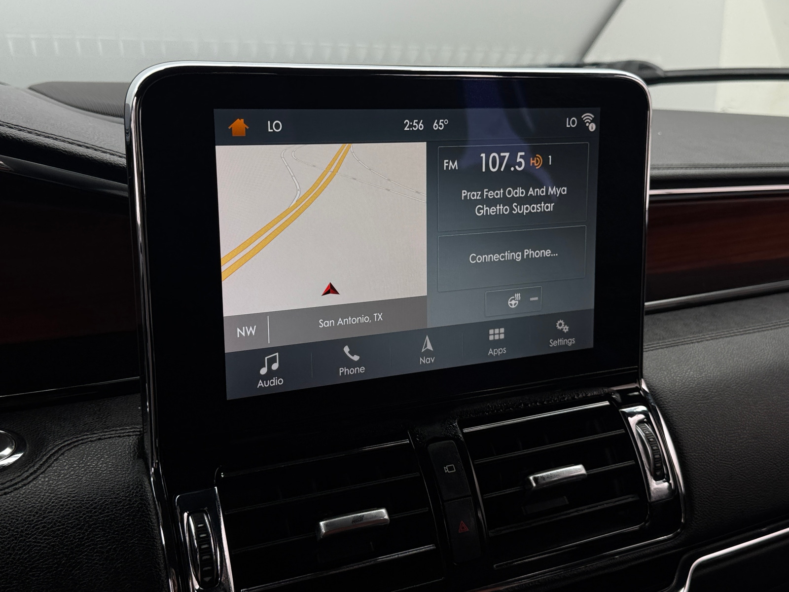 Thumbnail: 2019 Lincoln Navigator - 3