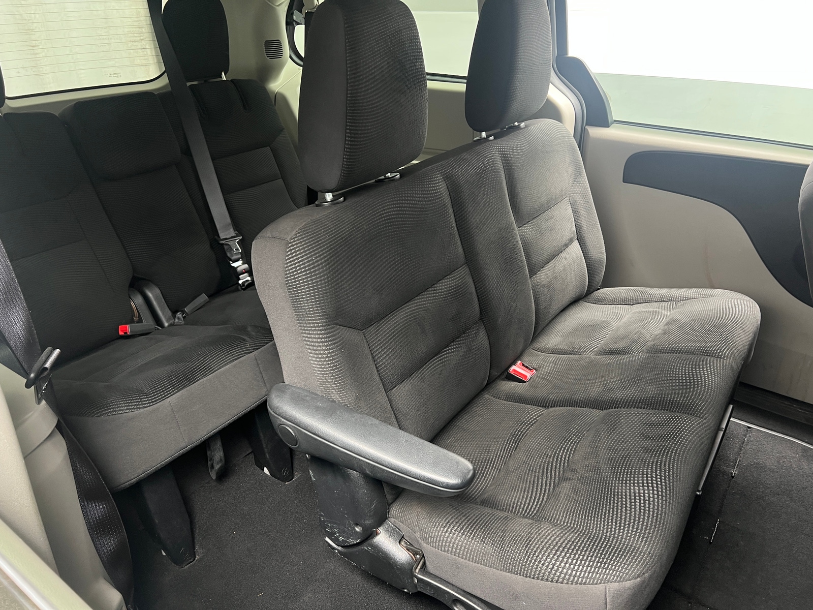 Thumbnail: 2020 Dodge Grand Caravan - 6