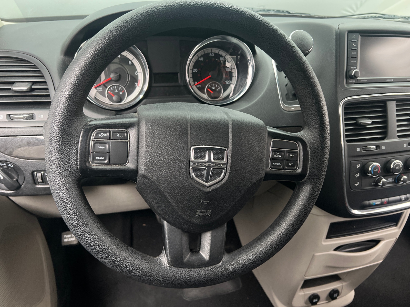Thumbnail: 2020 Dodge Grand Caravan - 5