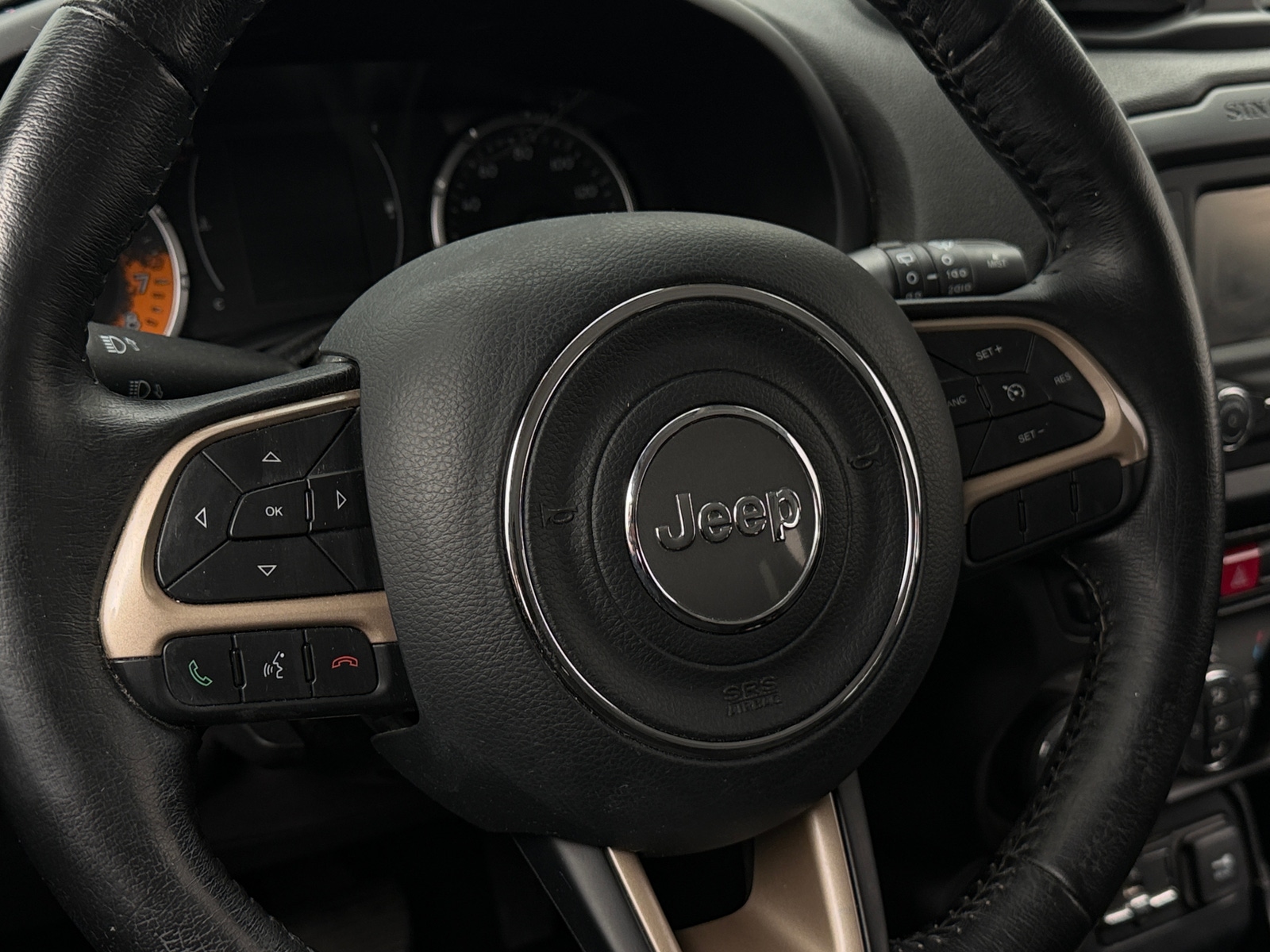 Thumbnail: 2017 Jeep Renegade - 5