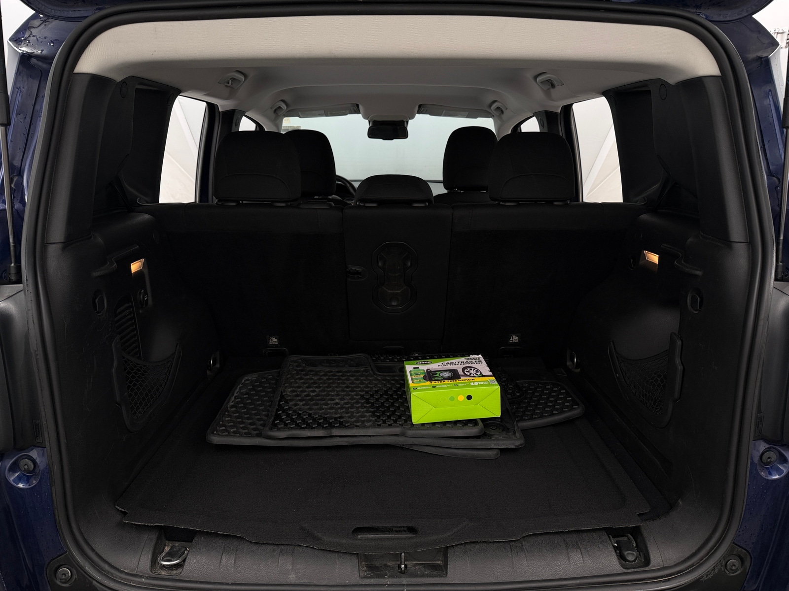 Thumbnail: 2017 Jeep Renegade - 7