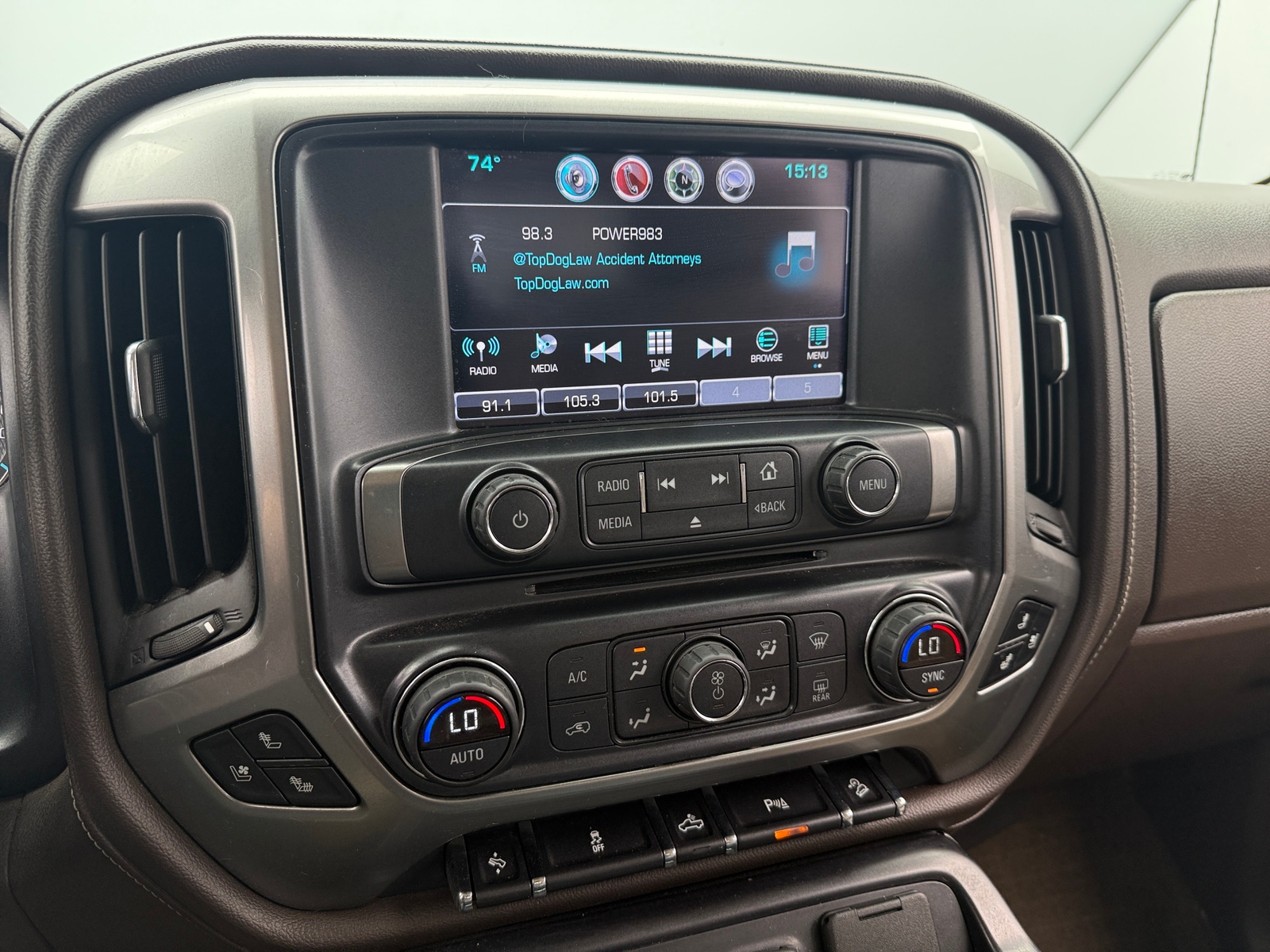 Thumbnail: 2016 Chevrolet Silverado 1500 - 3