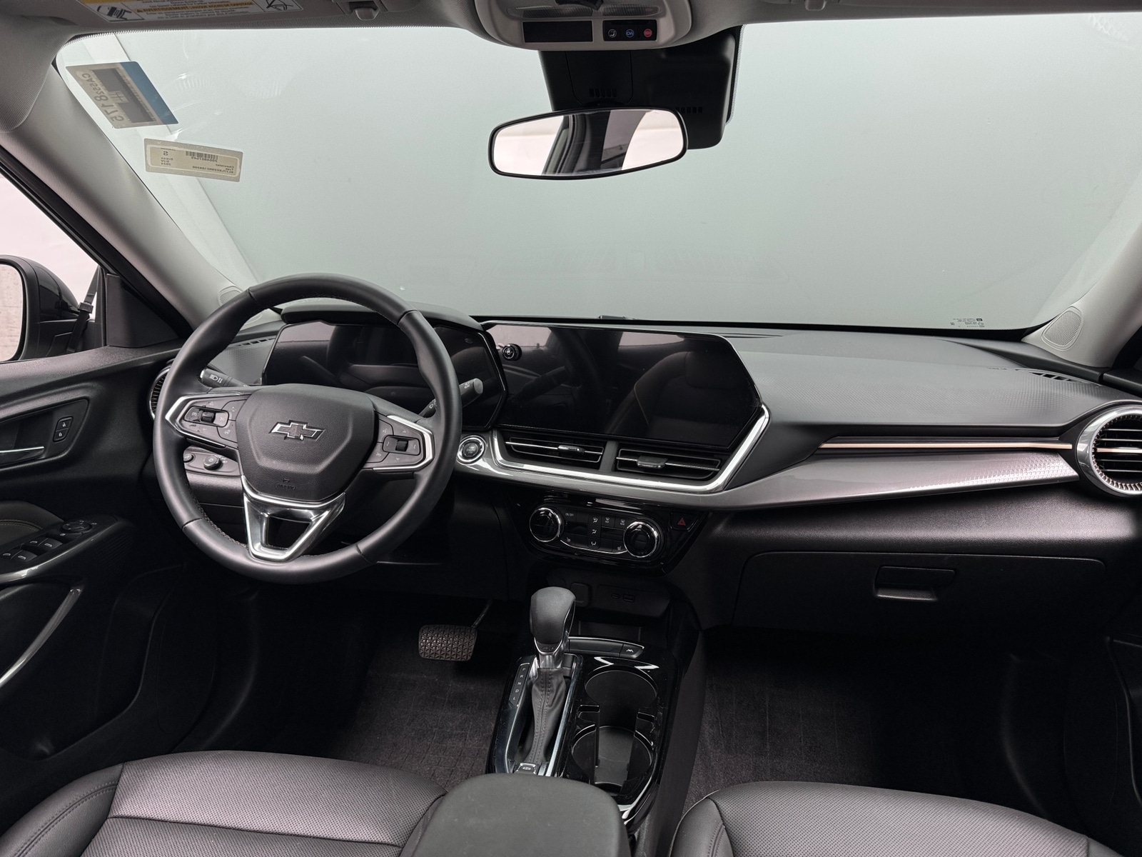 Thumbnail: 2024 Chevrolet Trax - 2