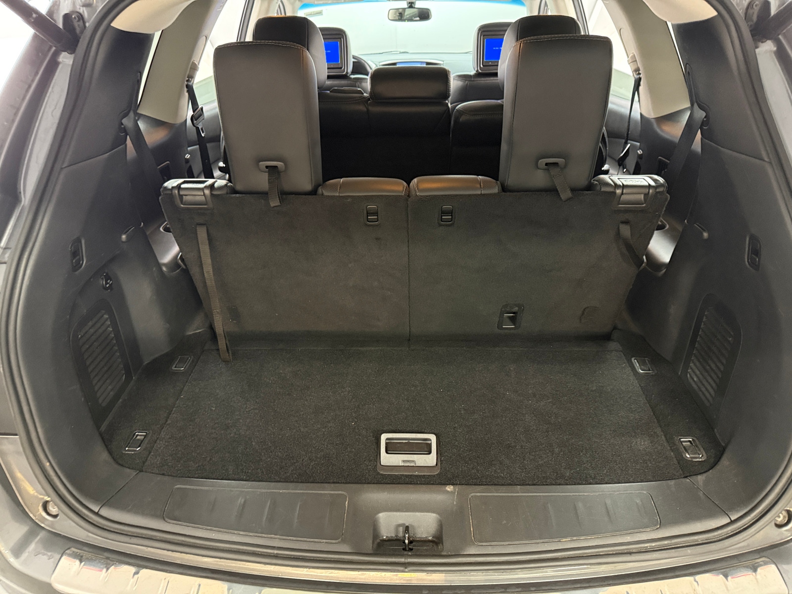 Thumbnail: 2016 Nissan Pathfinder - 6