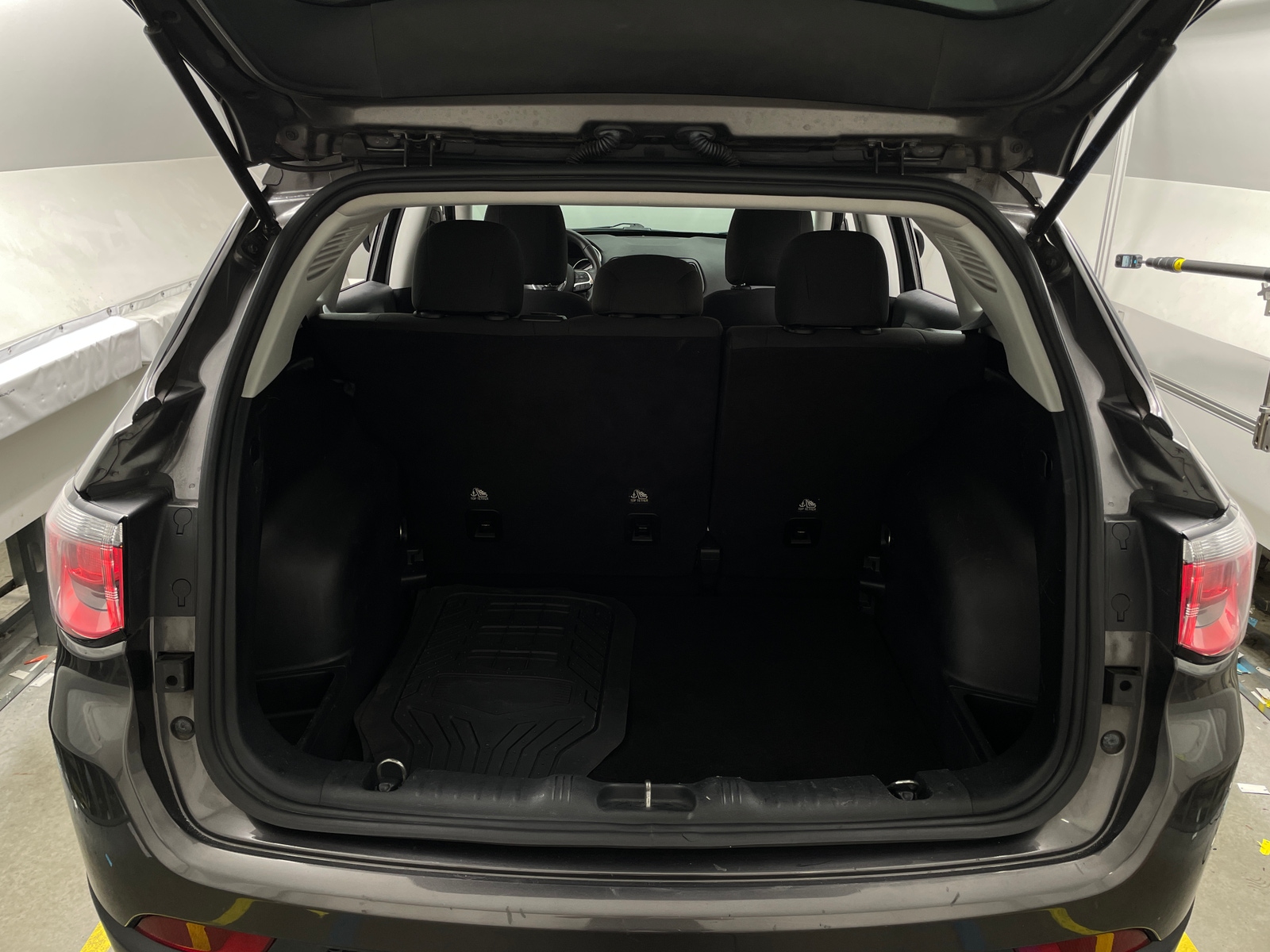 Thumbnail: 2018 Jeep Compass - 7