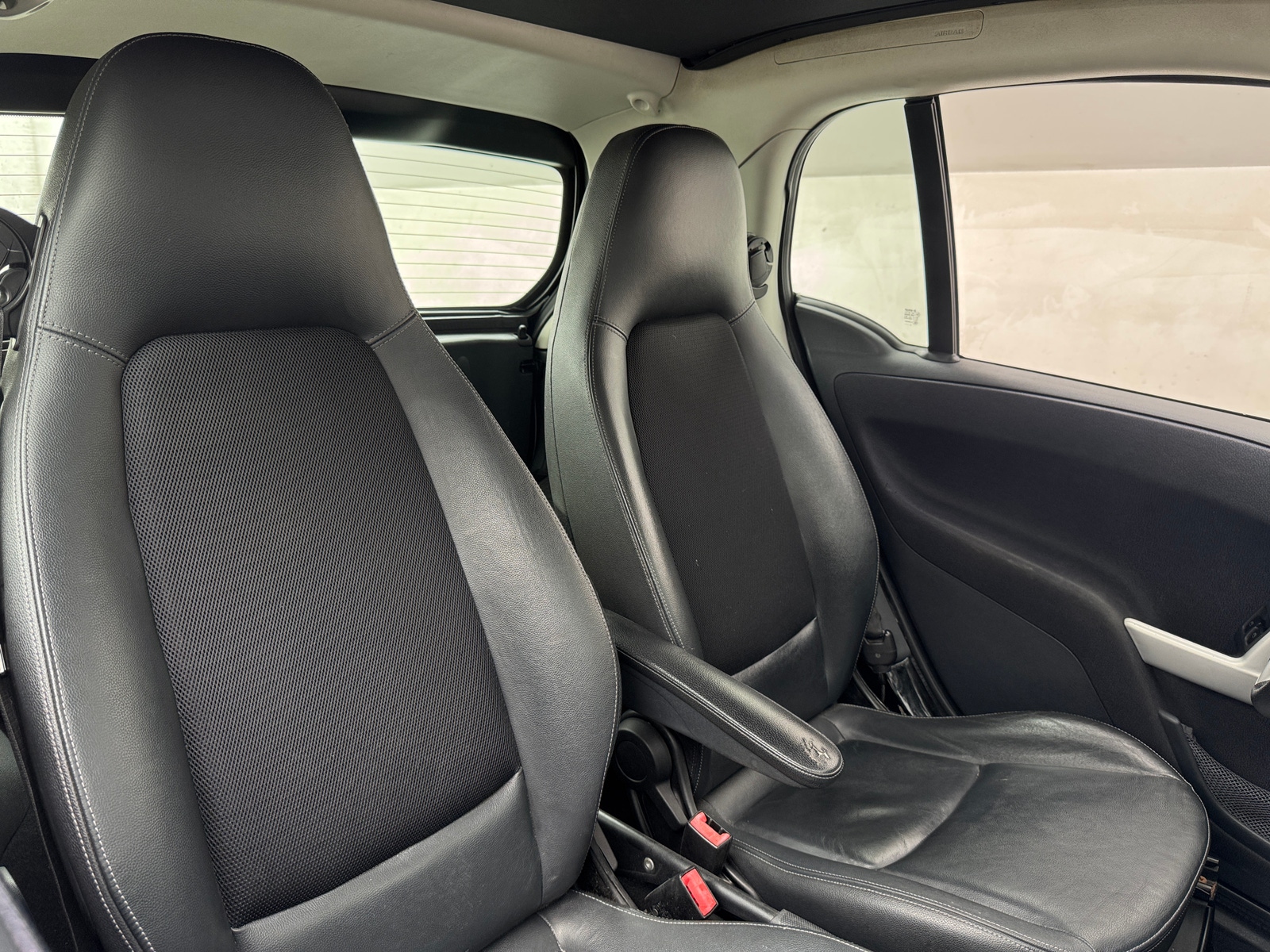 Thumbnail: 2014 smart fortwo - 2