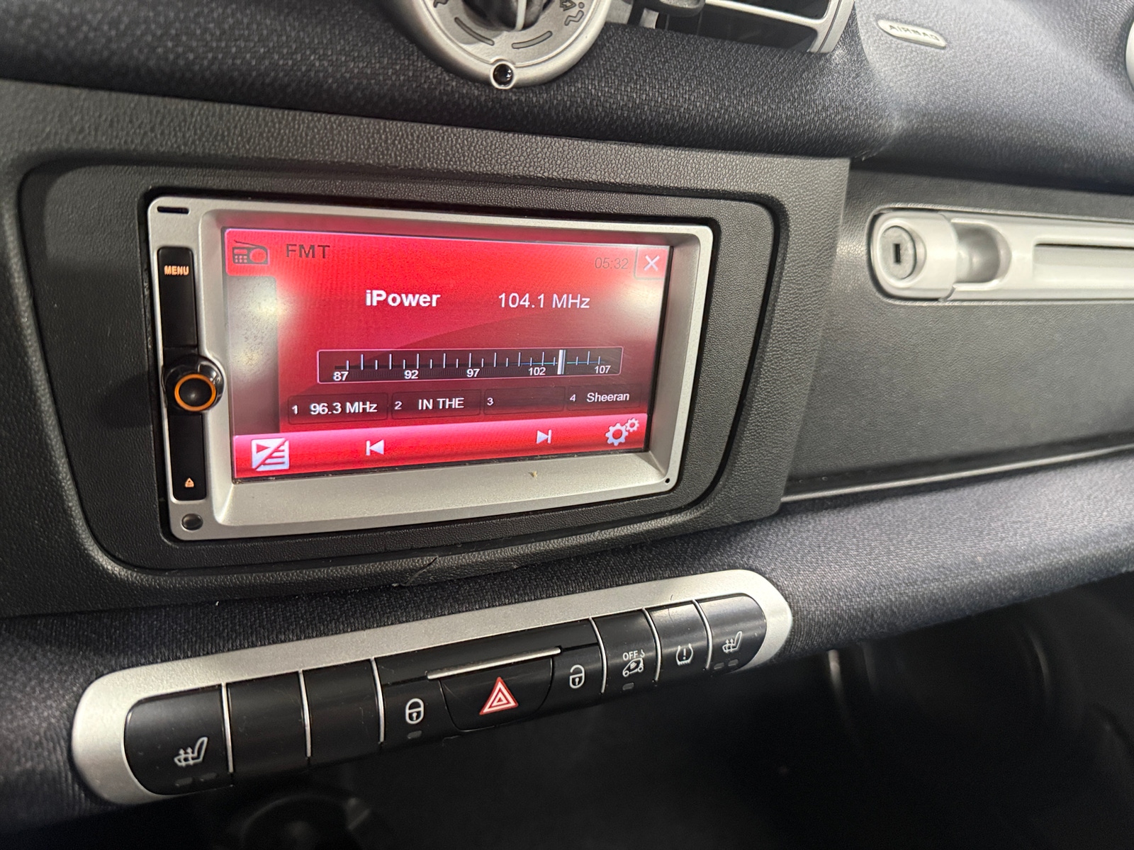 Thumbnail: 2014 smart fortwo - 4