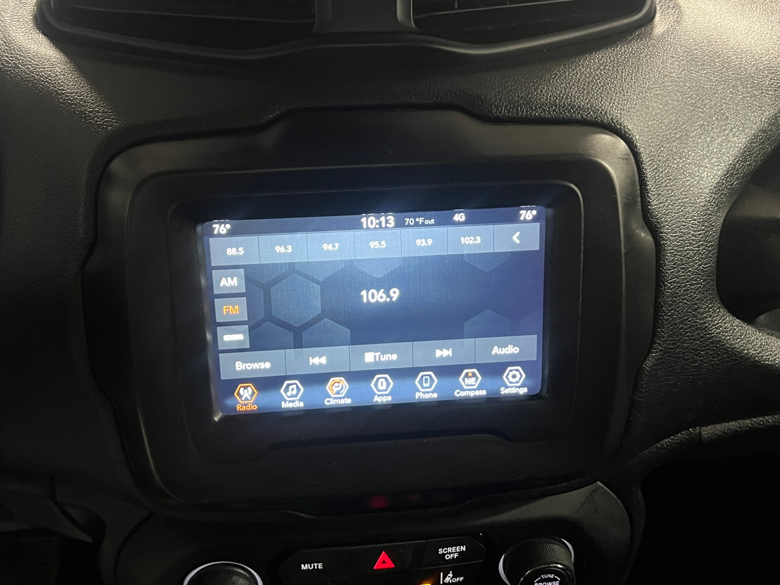 Thumbnail: 2021 Jeep Renegade - 4
