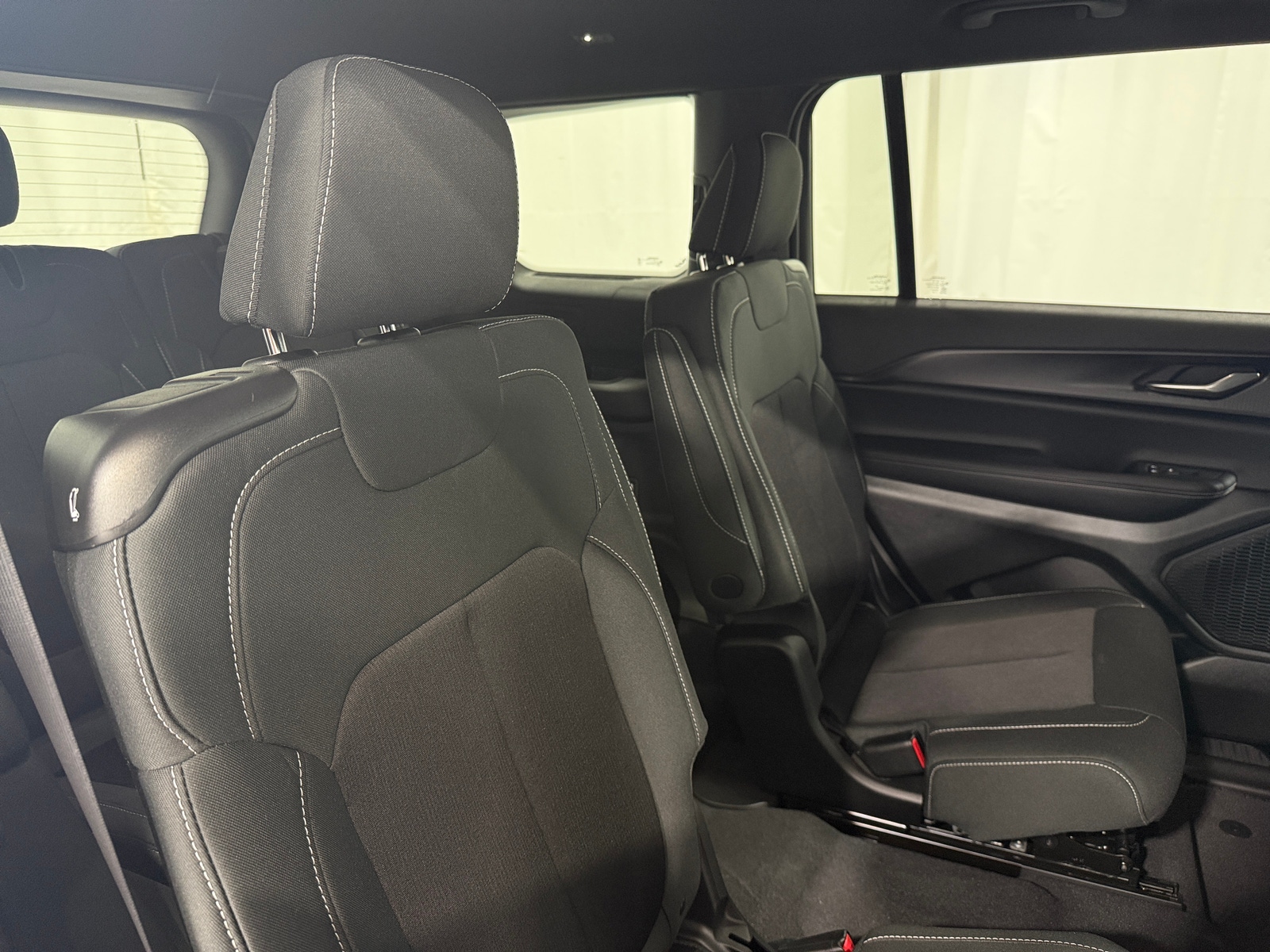 Thumbnail: 2026 Jeep Grand Cherokee L - 6