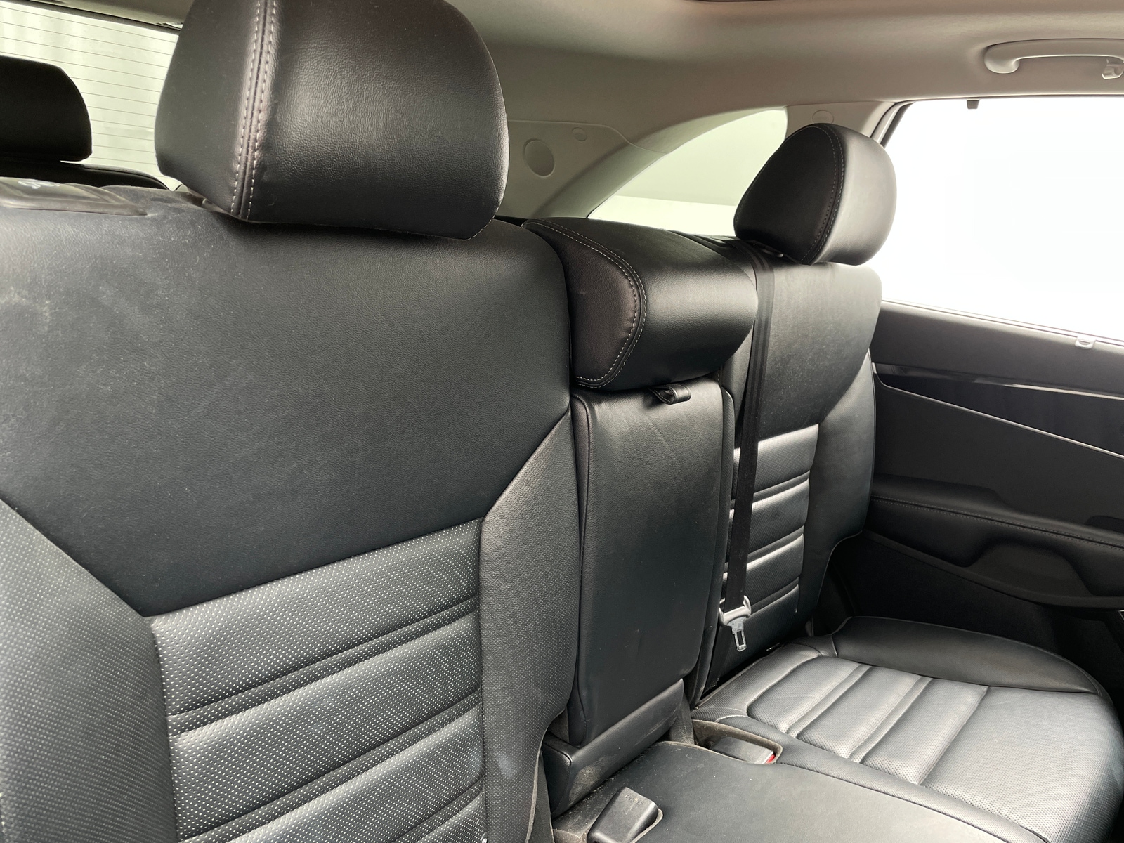 Thumbnail: 2019 Kia Sorento - 5