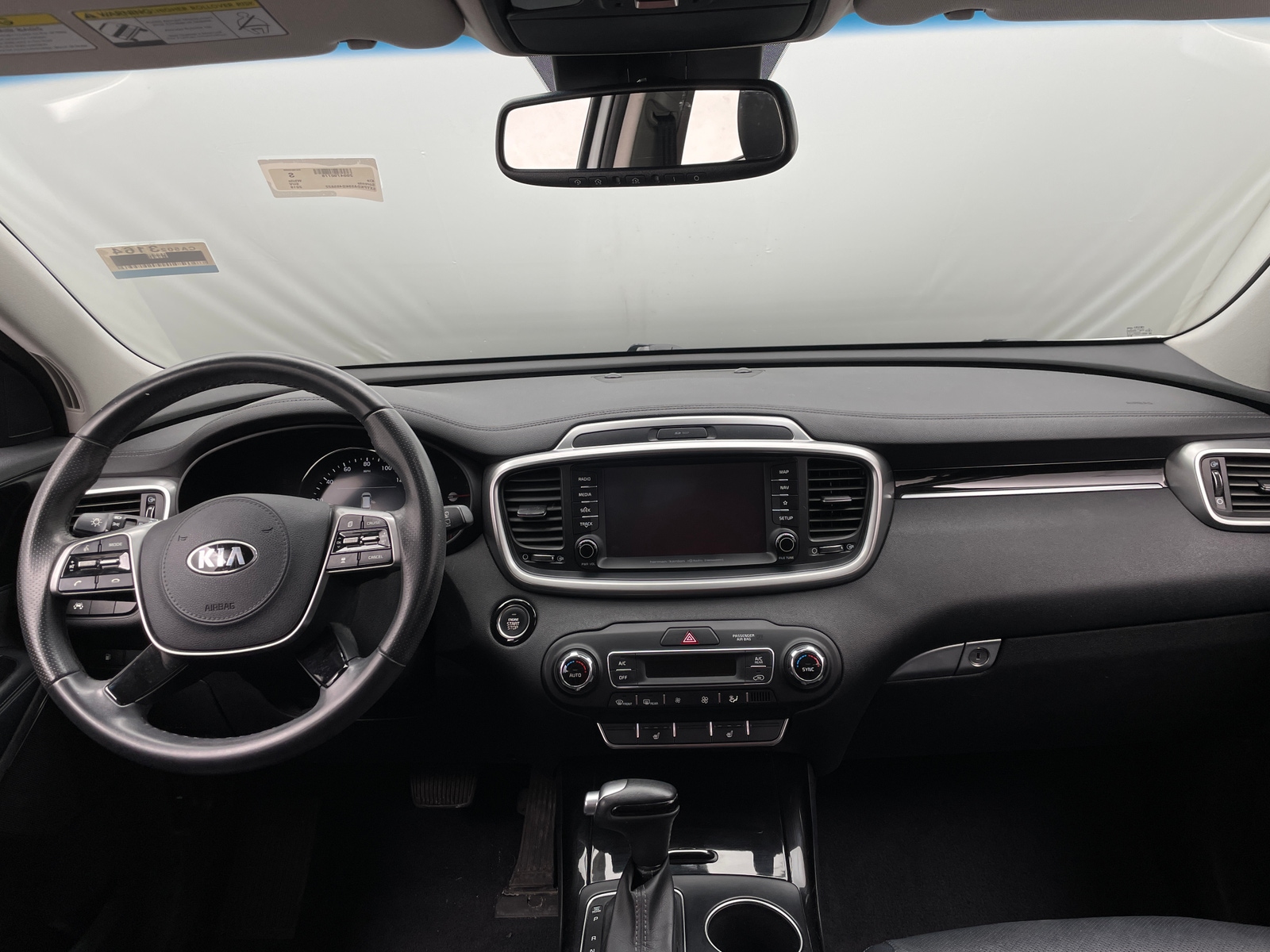 Thumbnail: 2019 Kia Sorento - 2