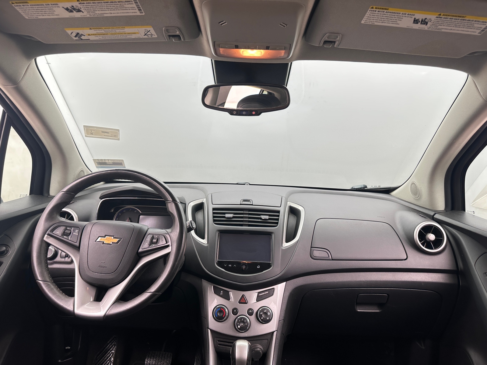 Thumbnail: 2016 Chevrolet Trax - 3