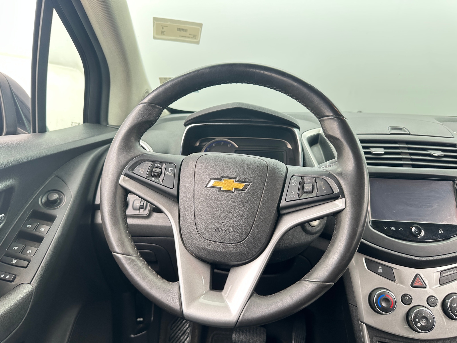Thumbnail: 2016 Chevrolet Trax - 5