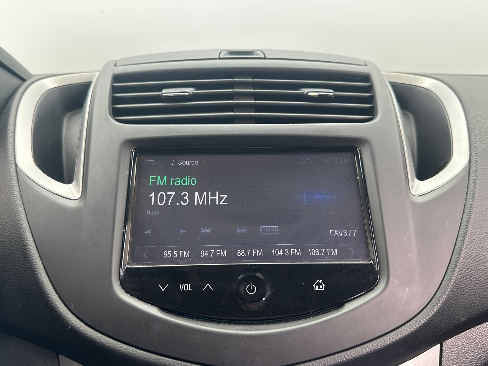 Thumbnail: 2016 Chevrolet Trax - 4