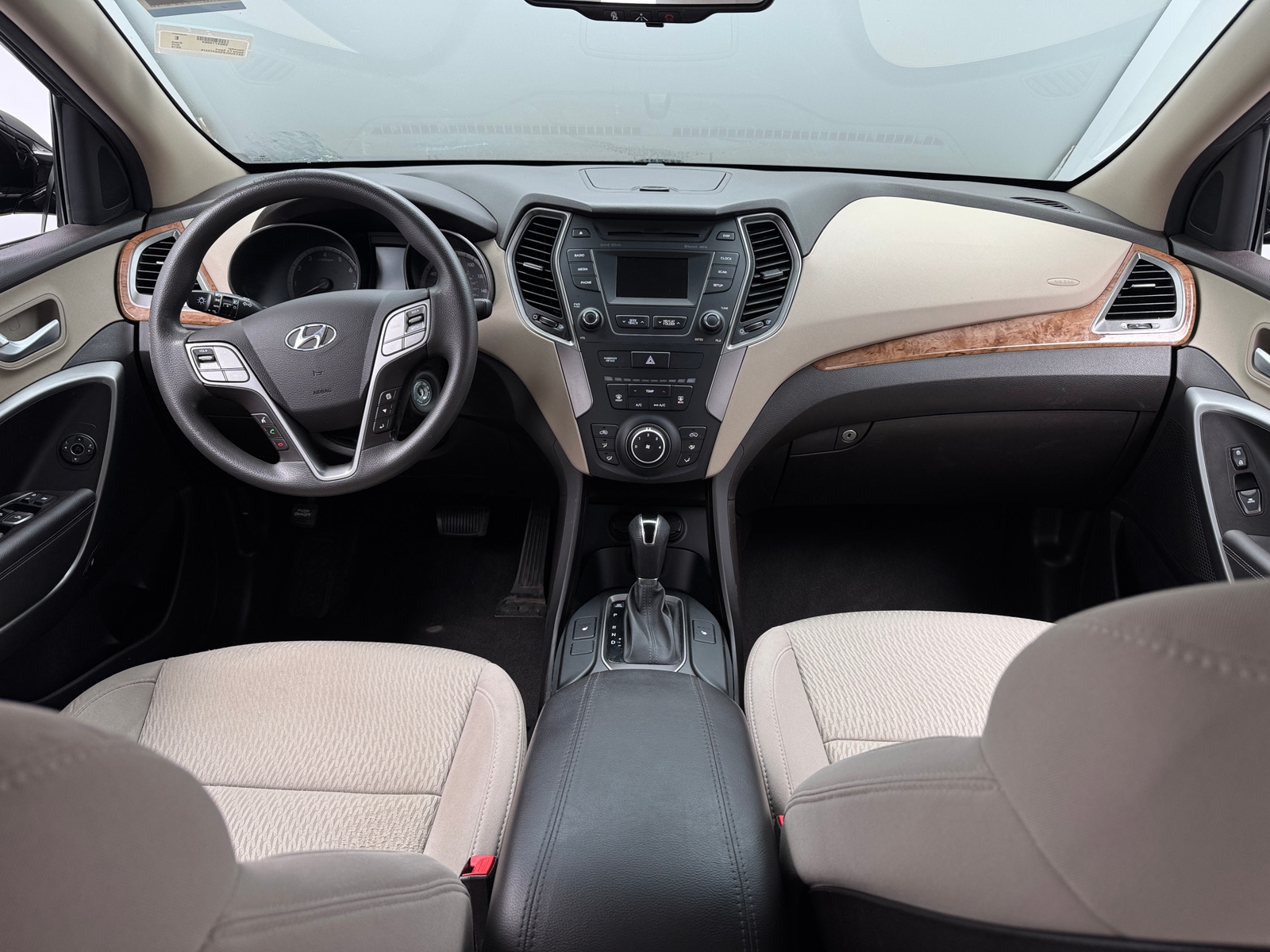 Thumbnail: 2016 Hyundai Santa Fe - 3