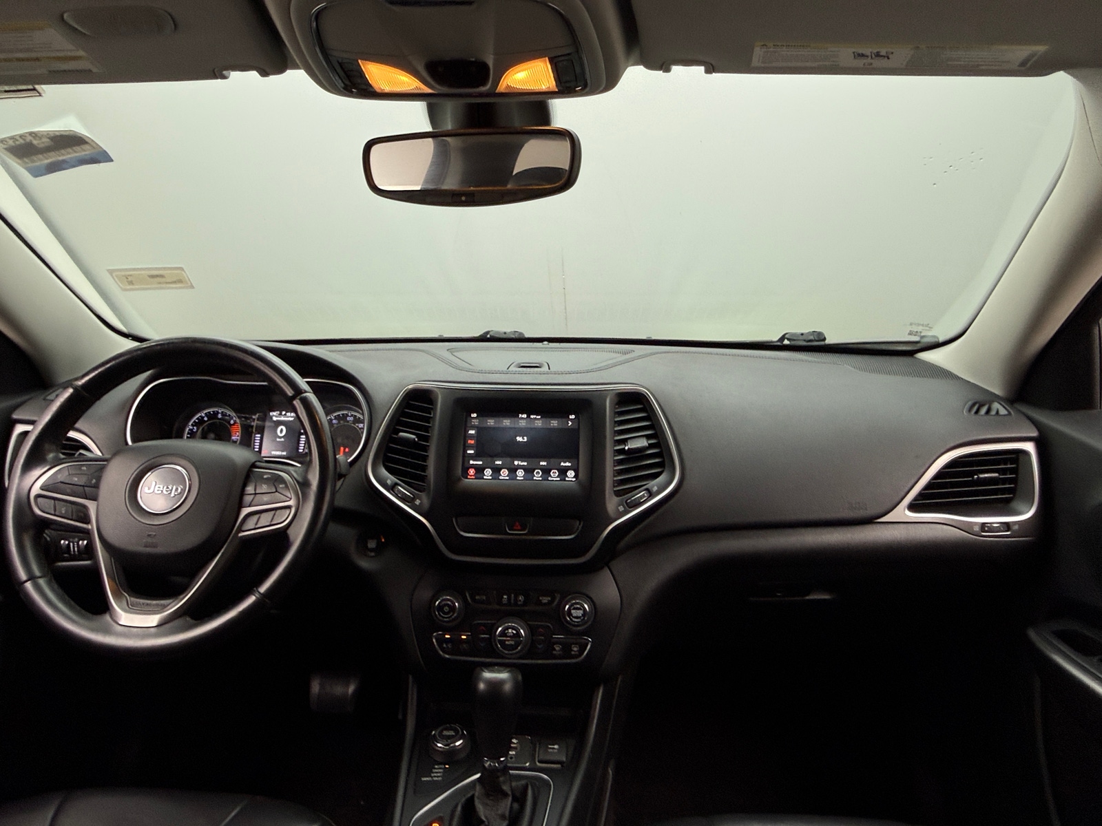 Thumbnail: 2019 Jeep Cherokee - 3