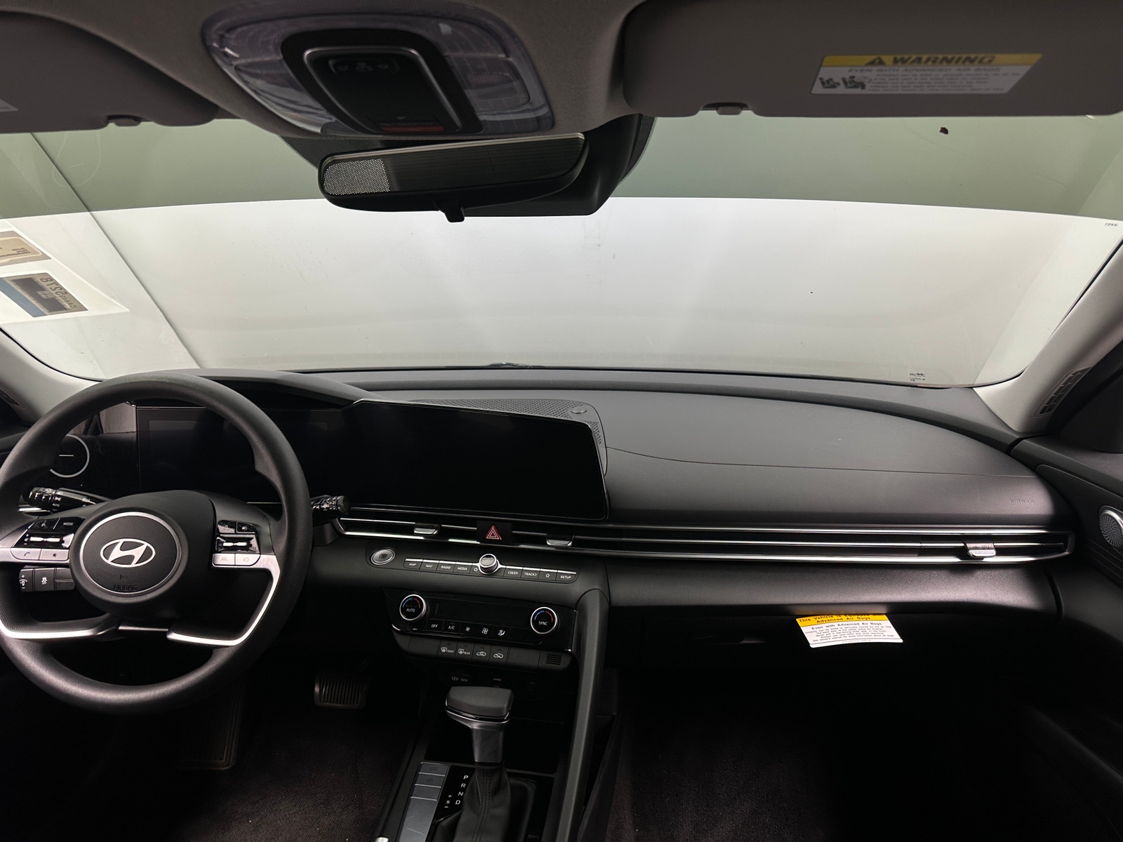 Thumbnail: 2024 Hyundai Elantra - 3
