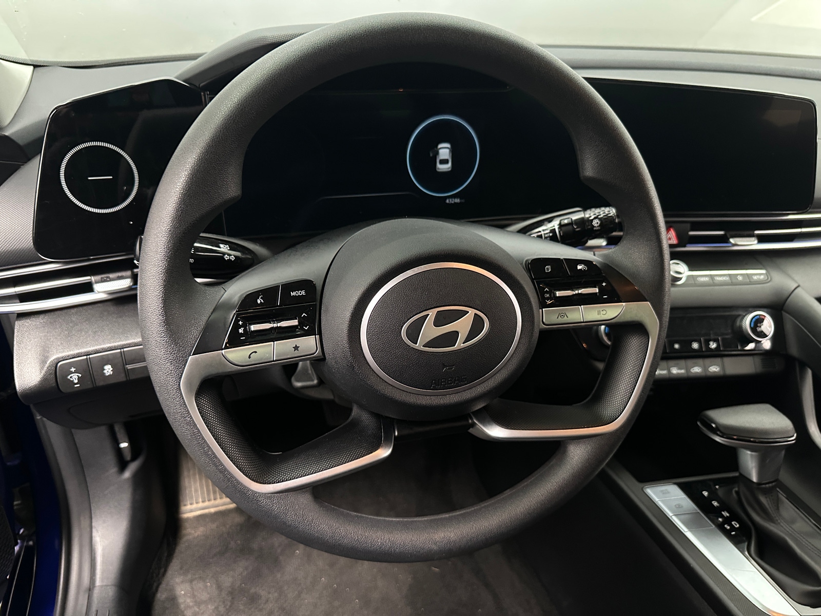 Thumbnail: 2024 Hyundai Elantra - 5