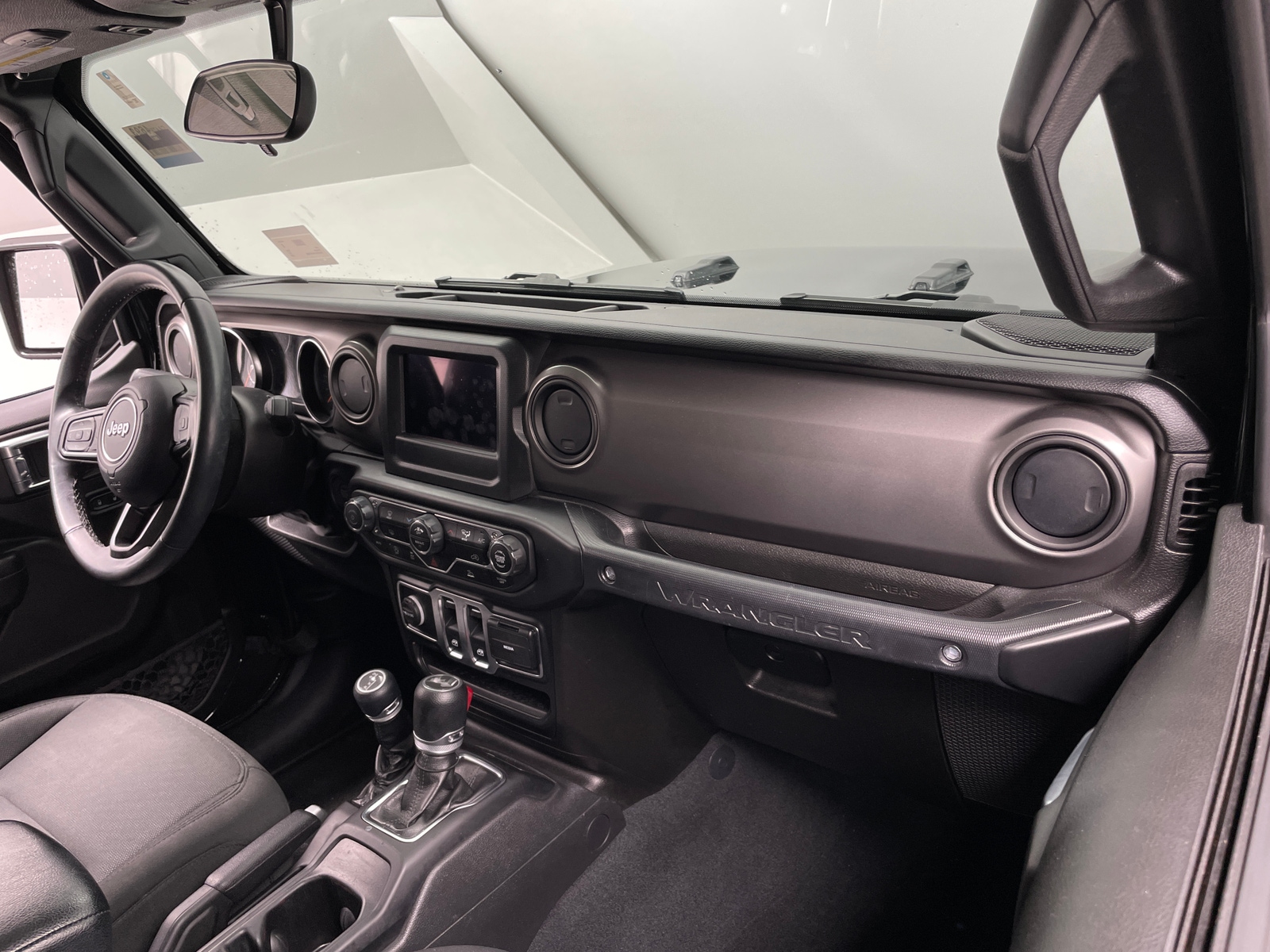 Thumbnail: 2022 Jeep Wrangler - 3