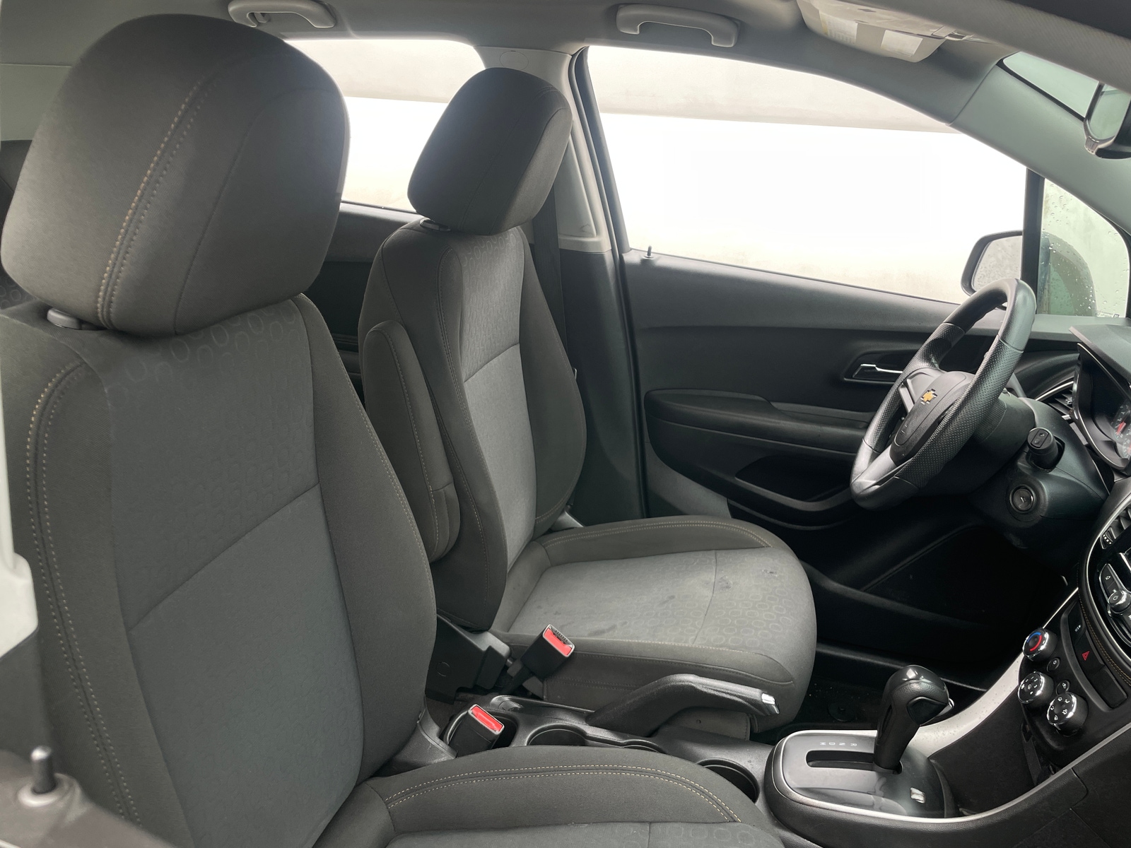 Thumbnail: 2021 Chevrolet Trax - 2