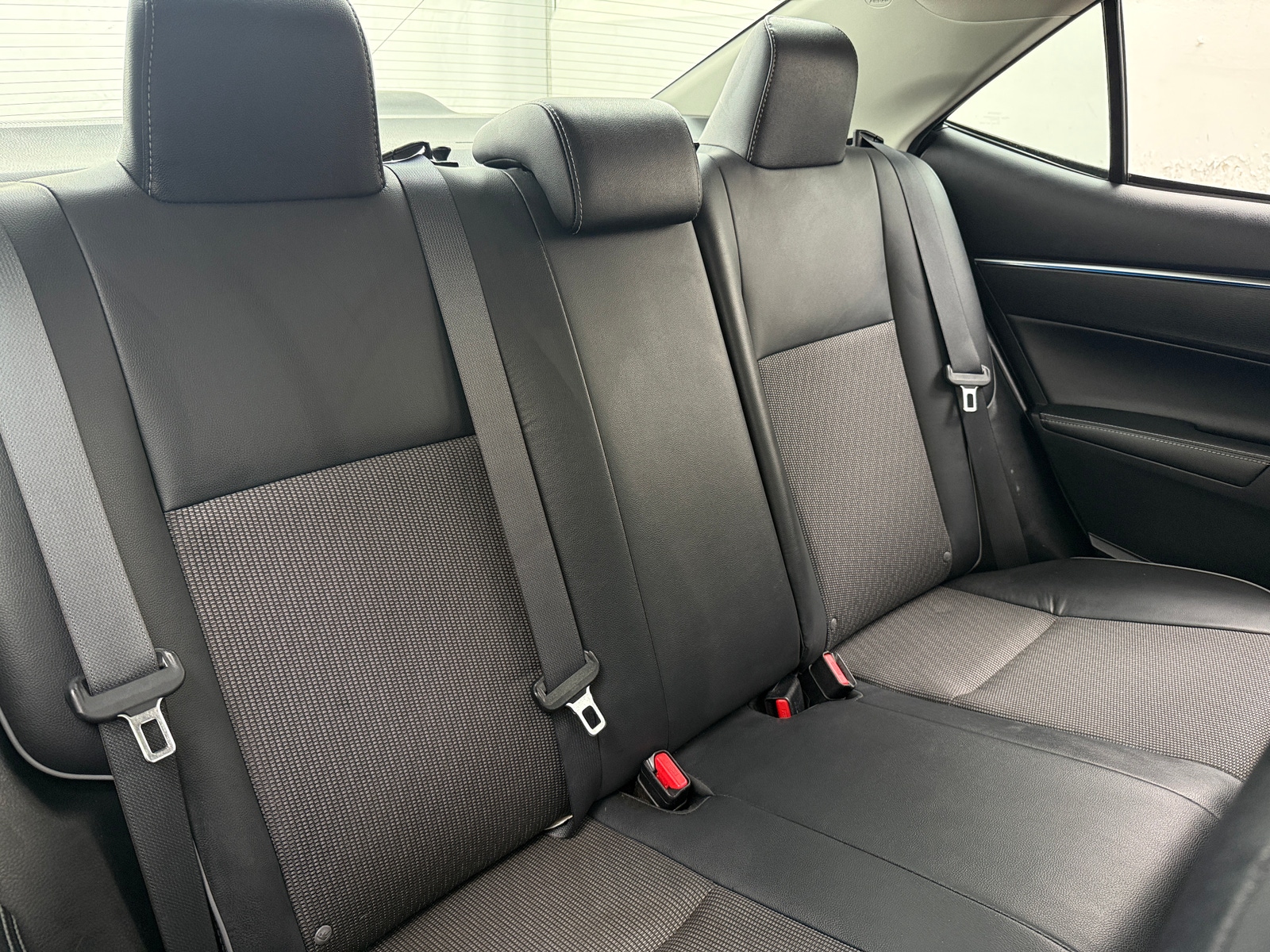 Thumbnail: 2014 Toyota Corolla - 6