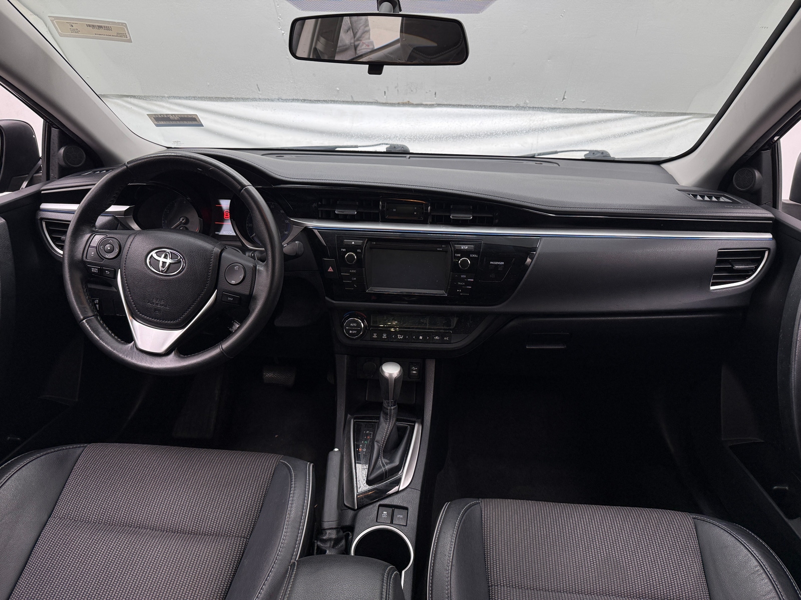 Thumbnail: 2014 Toyota Corolla - 3