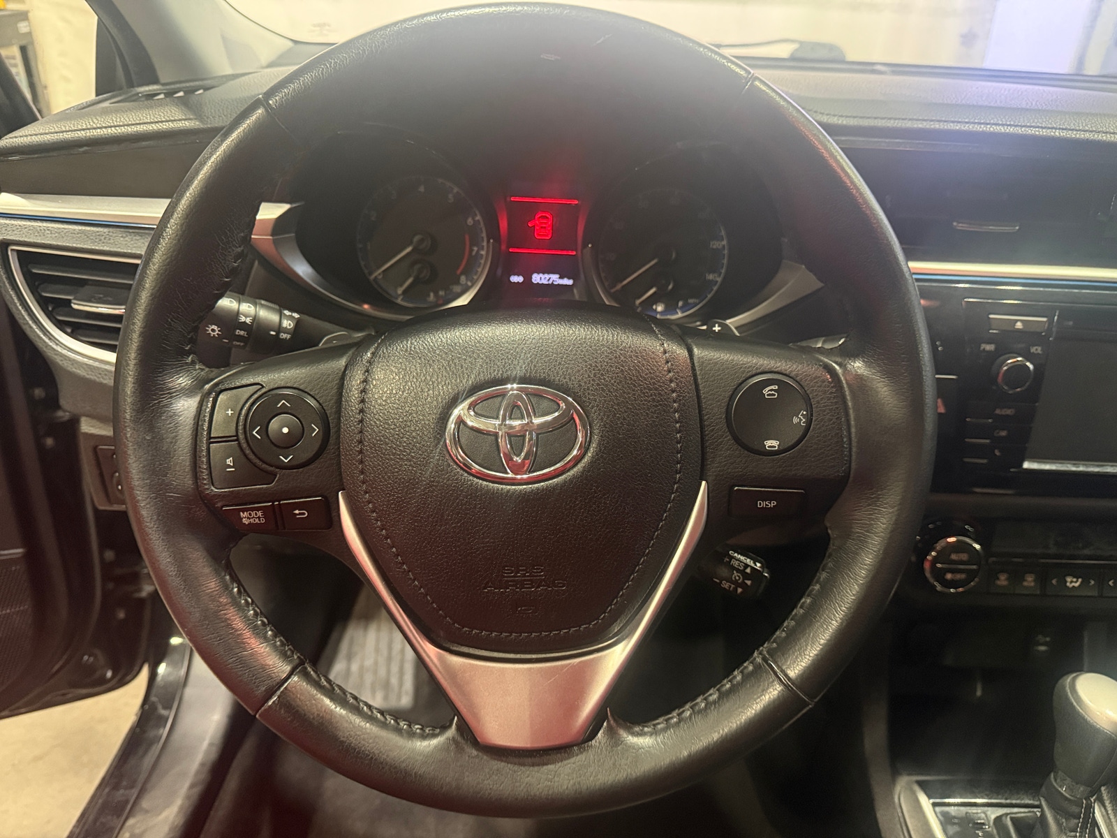 Thumbnail: 2014 Toyota Corolla - 5
